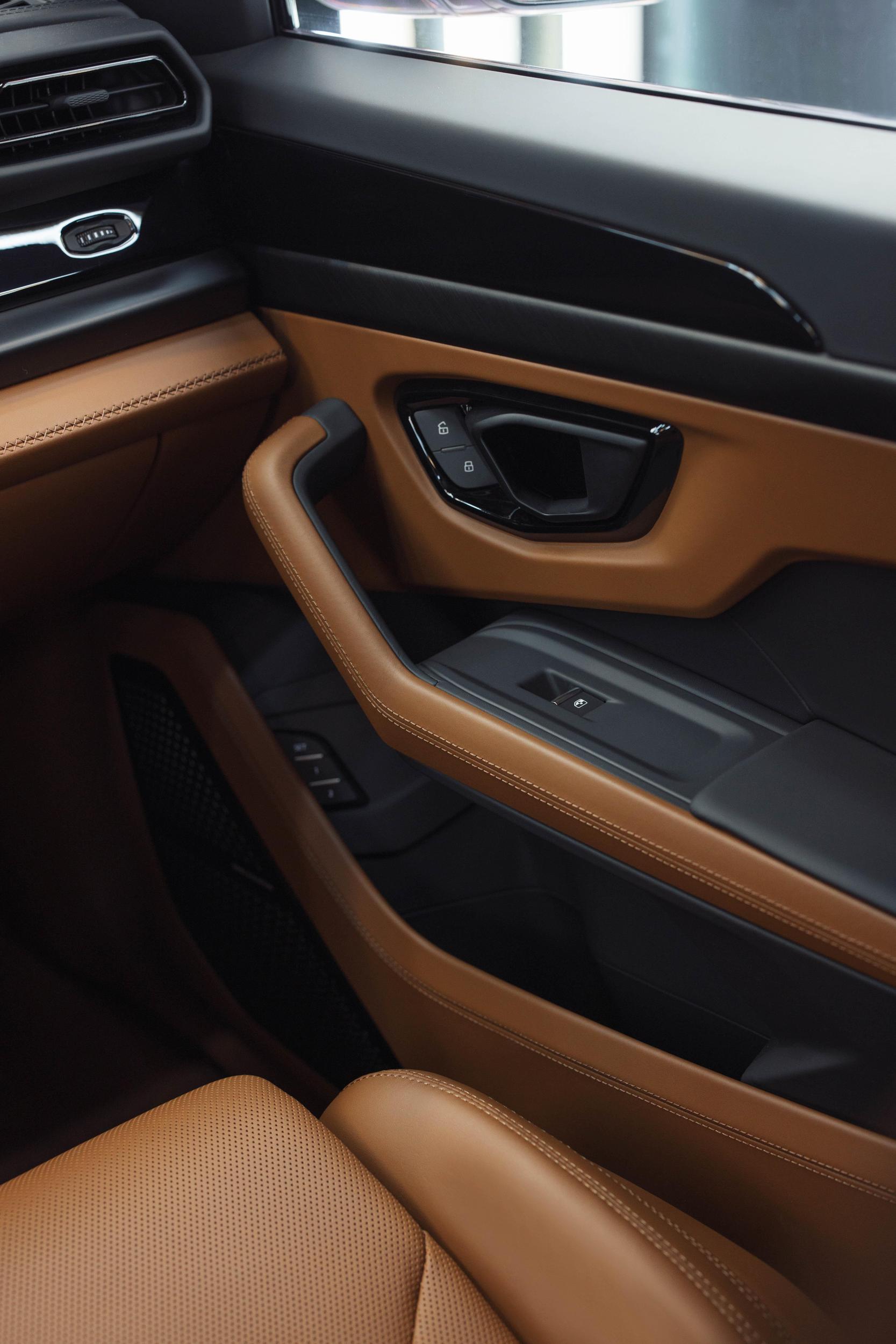 Enjoy The Stunning 2025 Lamborghini Urus Se Wallpapers Collection: Available For Download! 15 653083 scaled