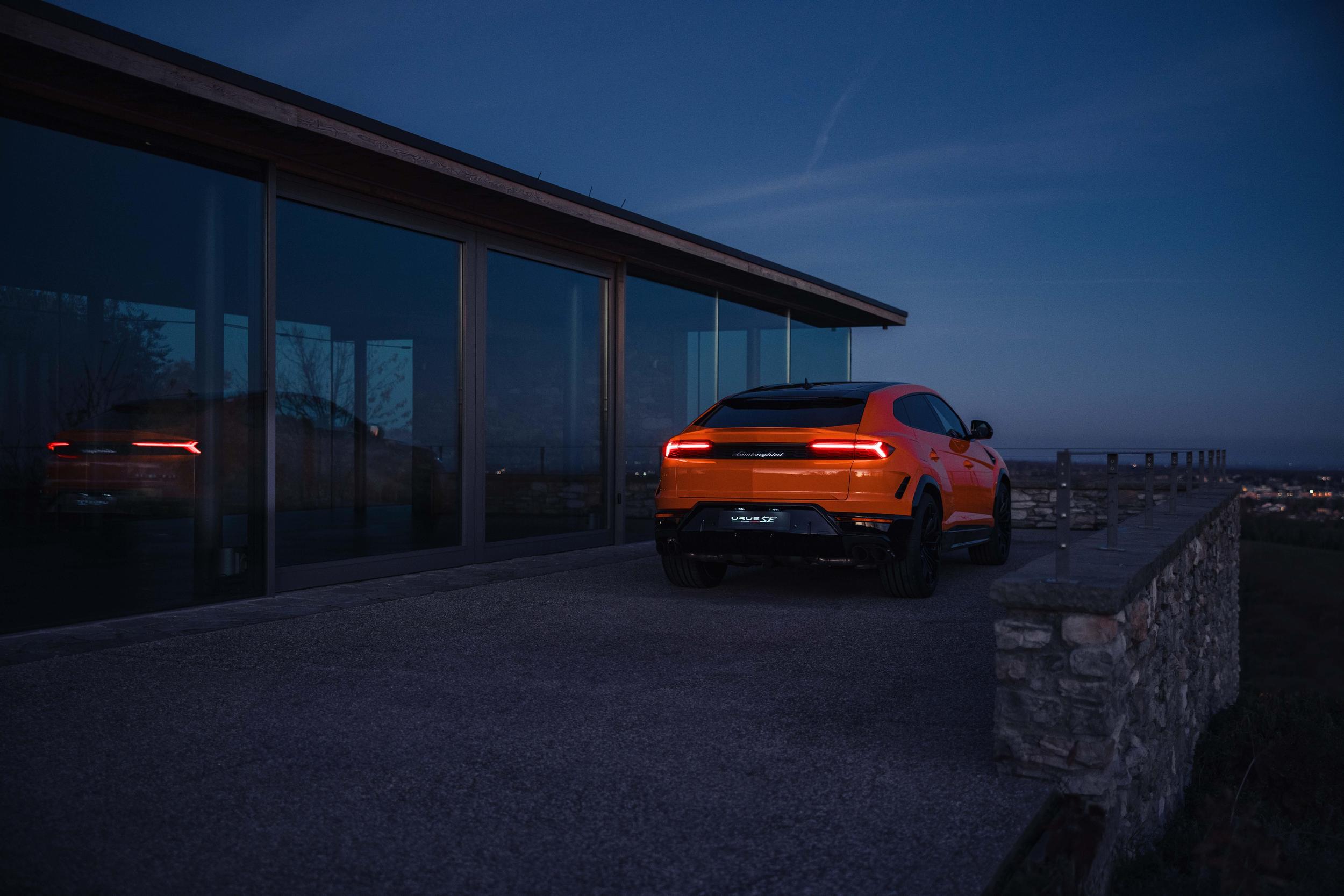 Enjoy The Stunning 2025 Lamborghini Urus Se Wallpapers Collection: Available For Download! 16 653084 scaled