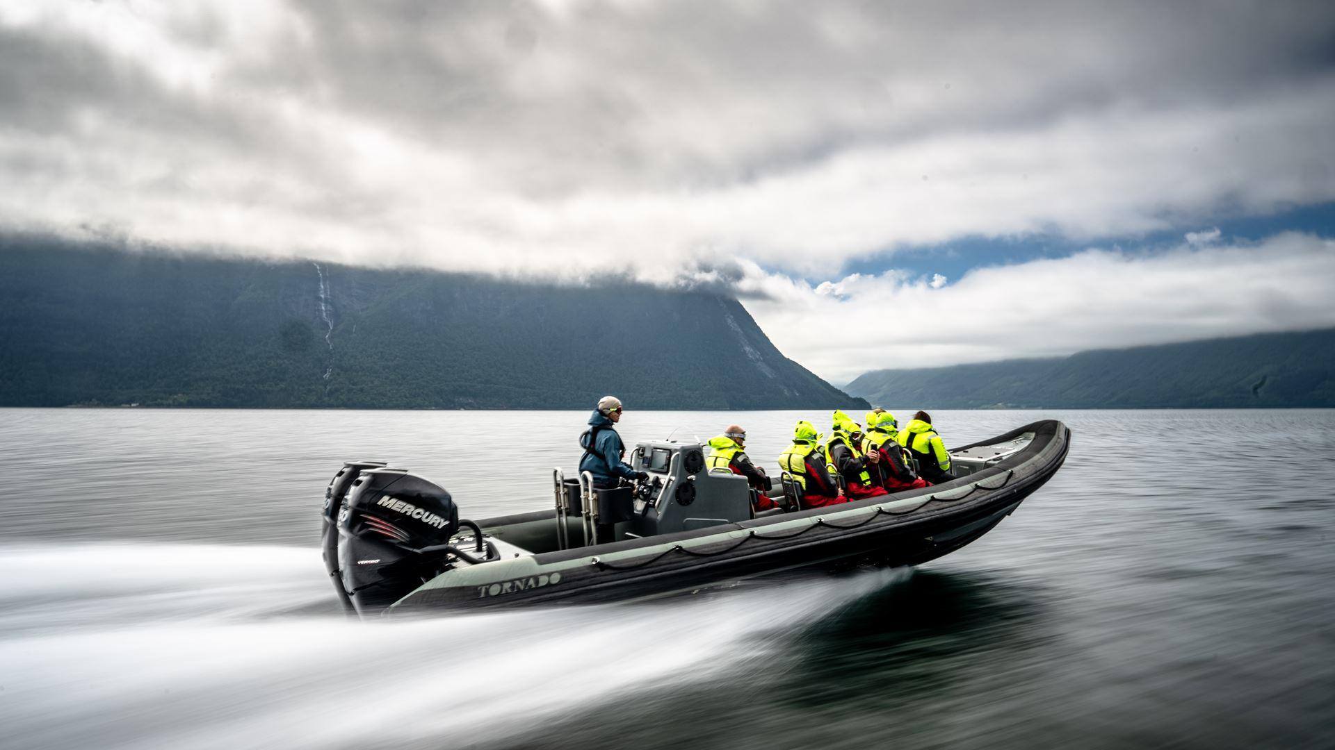 Lamborghini Urus S At Esperienza Avventura Norway: Experience The Breathtaking Journey Through The Fjords With Our Mega Image Gallery 7 654356 v2