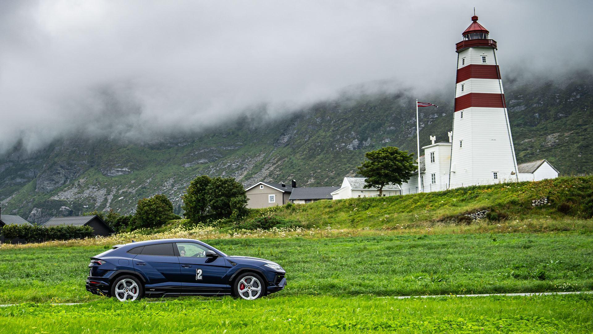 Download Stunning High-Resolution Lamborghini Urus S Wallpaper Collection 21 654359 v2
