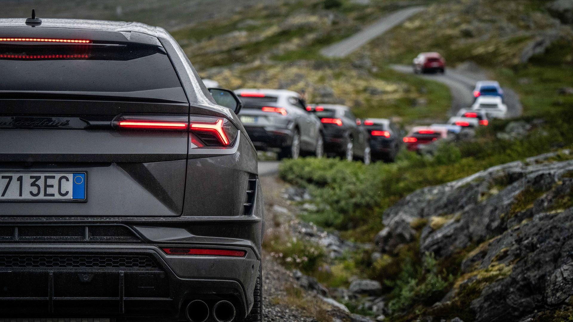 Lamborghini Urus S At Esperienza Avventura Norway: Experience The Breathtaking Journey Through The Fjords With Our Mega Image Gallery 5 654374 v2