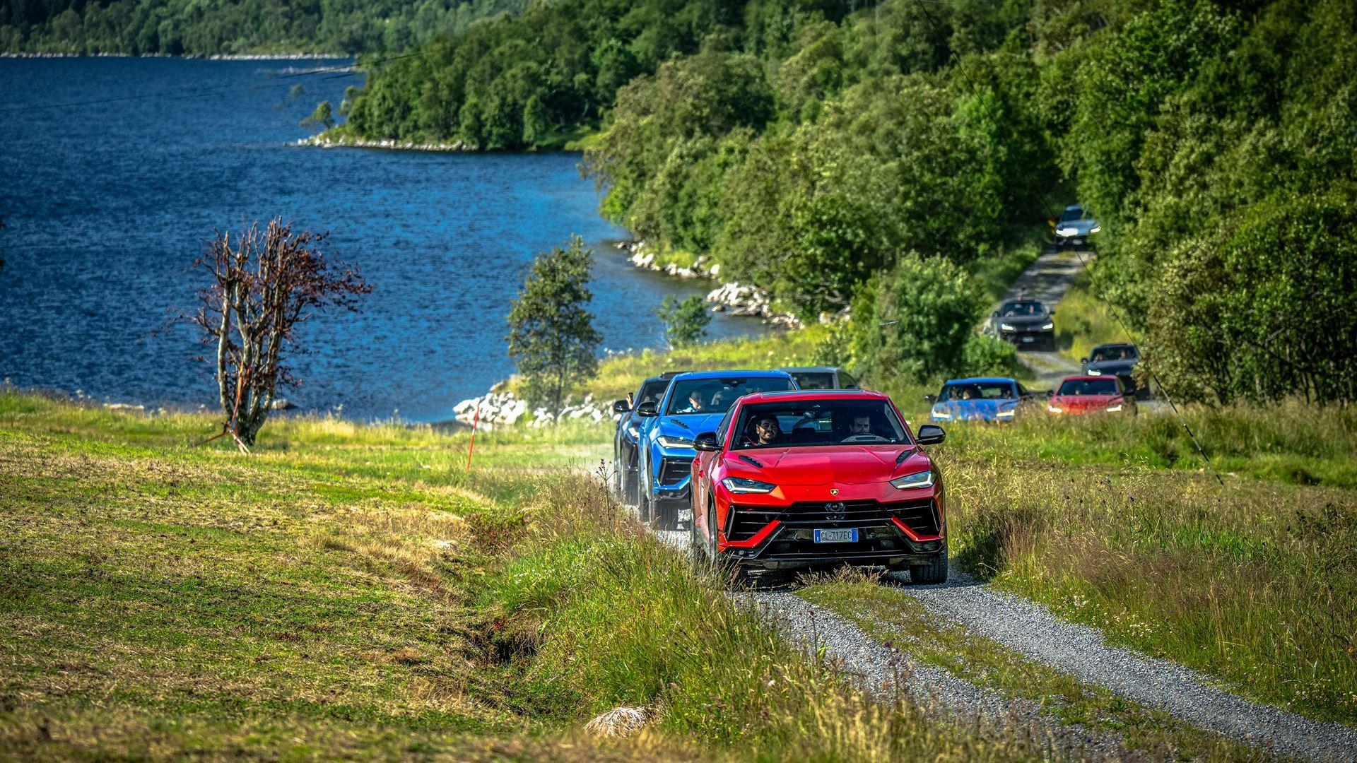 Lamborghini Urus S At Esperienza Avventura Norway: Experience The Breathtaking Journey Through The Fjords With Our Mega Image Gallery 9 654400 v2