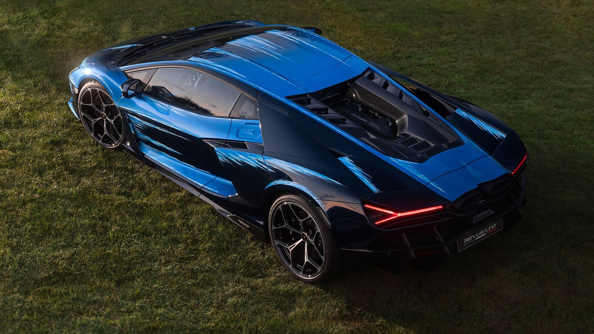Lamborghini Revuelto Opera Unica One-Of-One Is A Unique Fusion Of Sardinian-Inspired Artistry And Hybrid Performance 3 Lamborghini revuelto opera unica