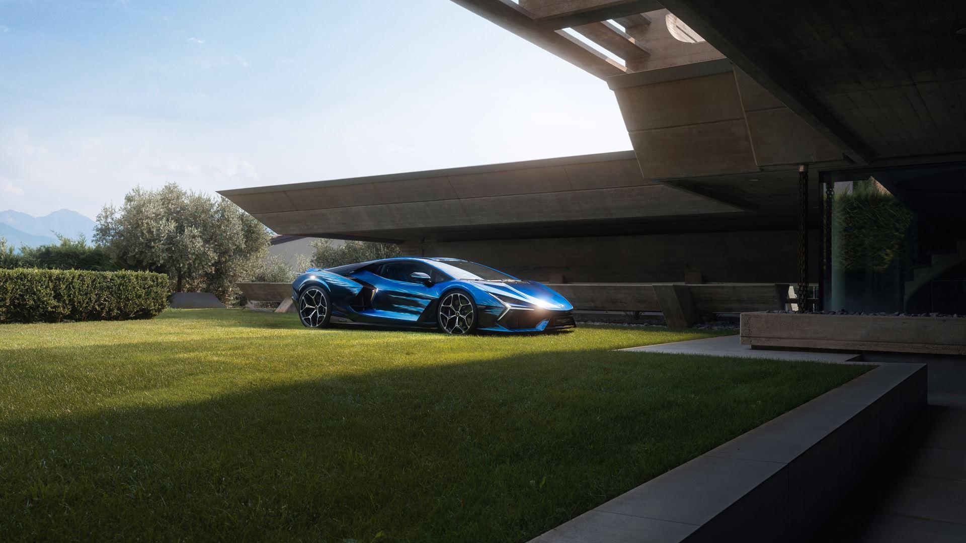 Lamborghini Revuelto Opera Unica One-Of-One Is A Unique Fusion Of Sardinian-Inspired Artistry And Hybrid Performance 5 Lamborghini revuelto opera unica