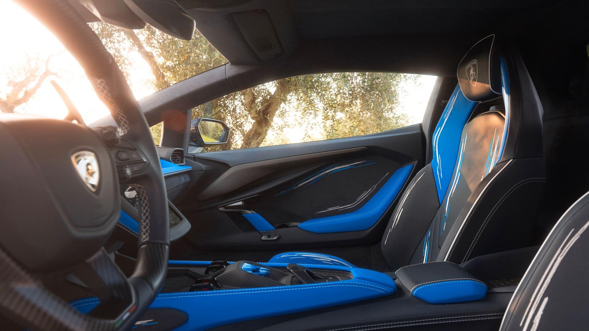 Lamborghini Revuelto Opera Unica One-Of-One Is A Unique Fusion Of Sardinian-Inspired Artistry And Hybrid Performance 35 654464