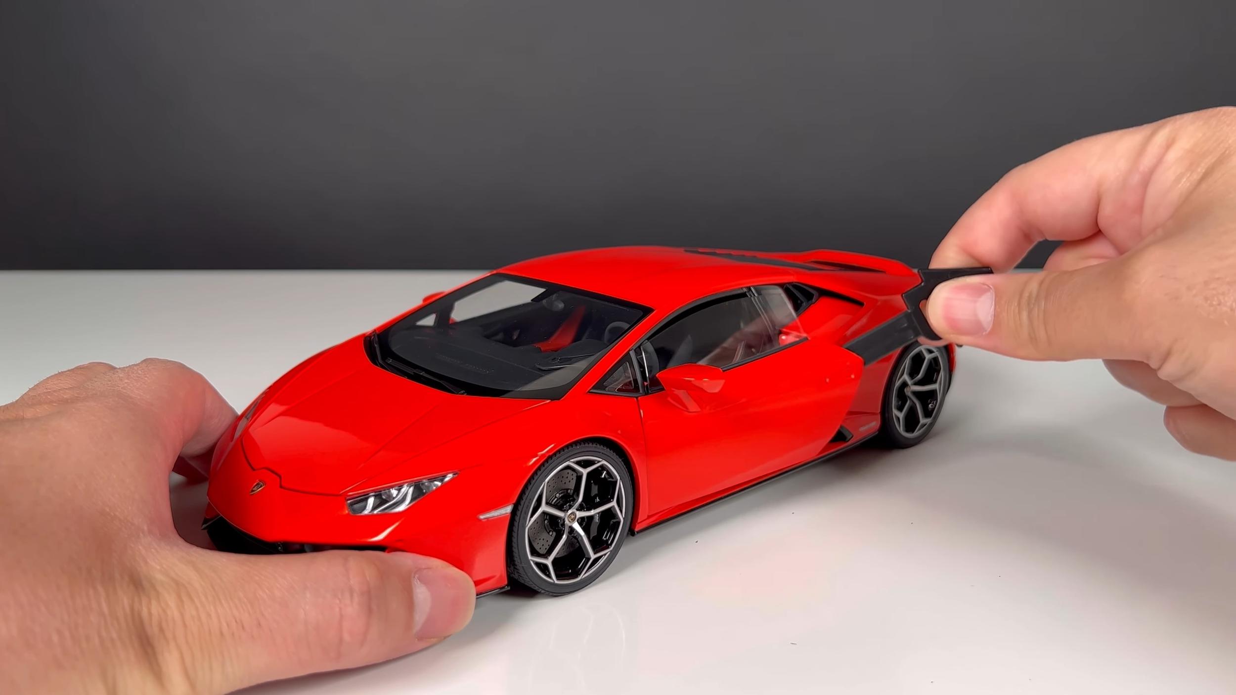 Here Is An Exclusive Sneak Peek At The Lamborghini Temerario 1:43 Scale Model With Alleggerita Package By Looksmart 5 Lamborghini temerario alleggerita package 1:43 scale model
