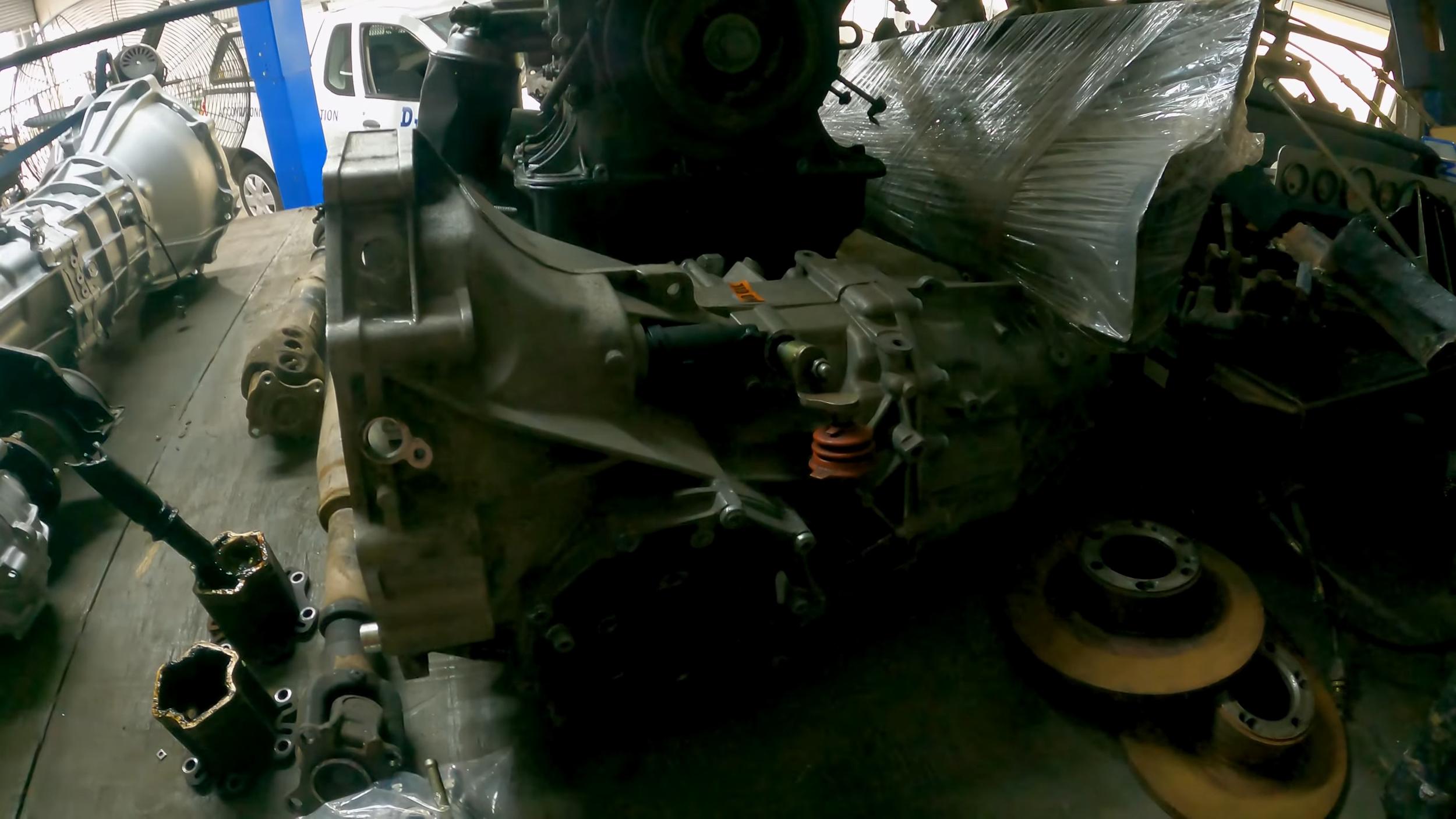 Blasphemy Or Brilliance? Unique Toyota V12-Swapped Lamborghini Countach Clone Sparks Debate! 17