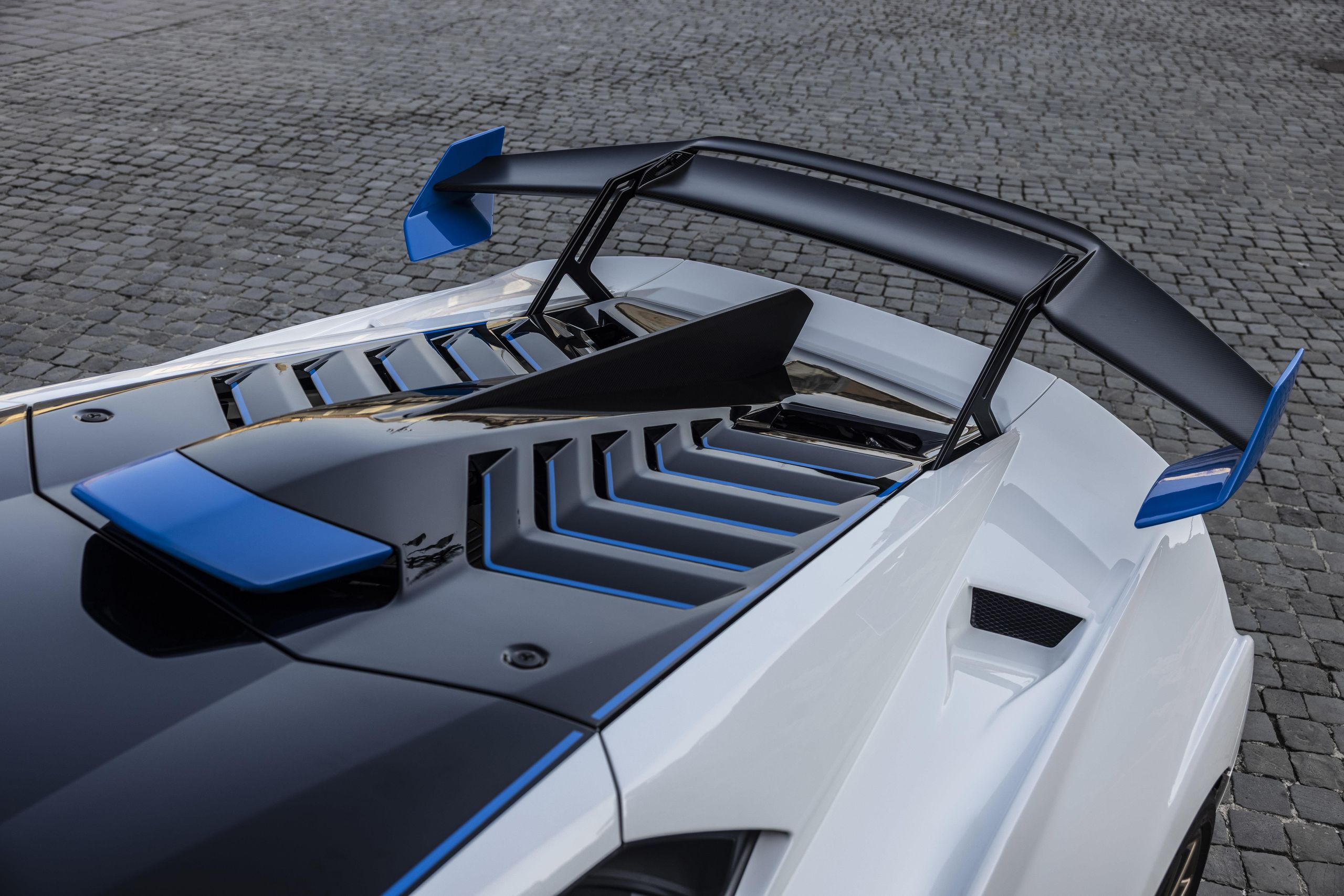 2023 Lamborghini Huracán Sto: A Comprehensive Overview Of The Ultimate Track-Ready Supercar 15 591009 min 1 scaled