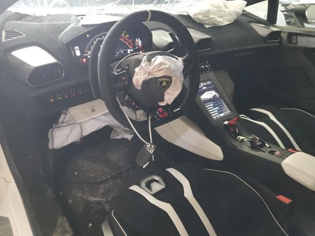 Is The Damaged Huracán Sto With Only 1,142 Miles In A Kansas Junkyard Worth Saving? 11 60155094 image 8
