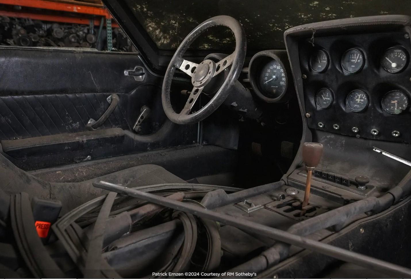 An Extremely Rare Historic Discovery: The Unveiling Of 3 Unrestored Lamborghini Miuras Worth Over 2 Million From A Junkyard! 31 Screenshot 2 12