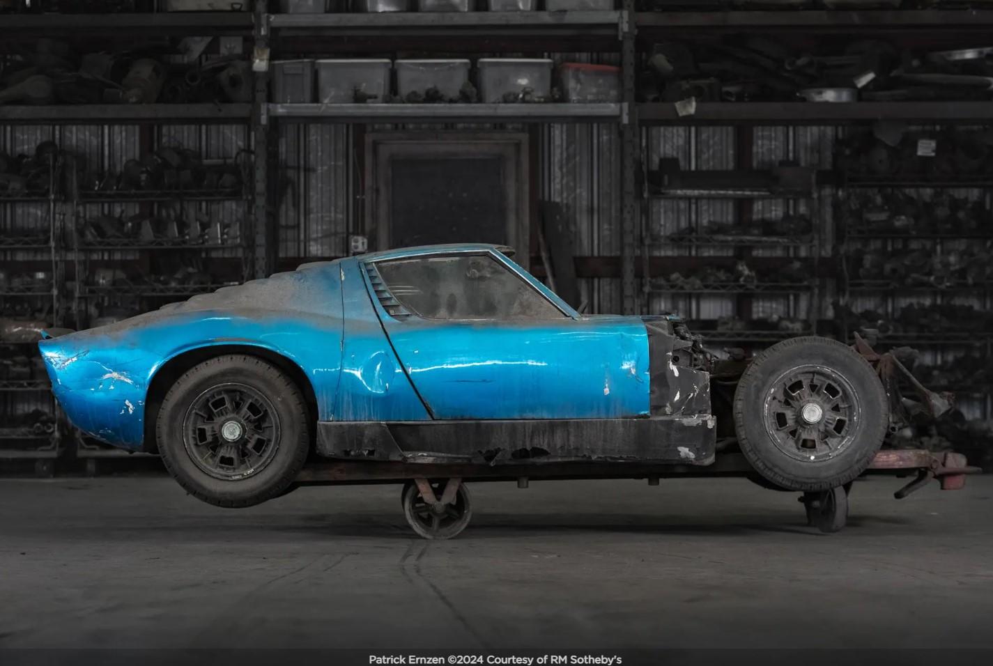 An Extremely Rare Historic Discovery: The Unveiling Of 3 Unrestored Lamborghini Miuras Worth Over 2 Million From A Junkyard! 20 Screenshot 3 11
