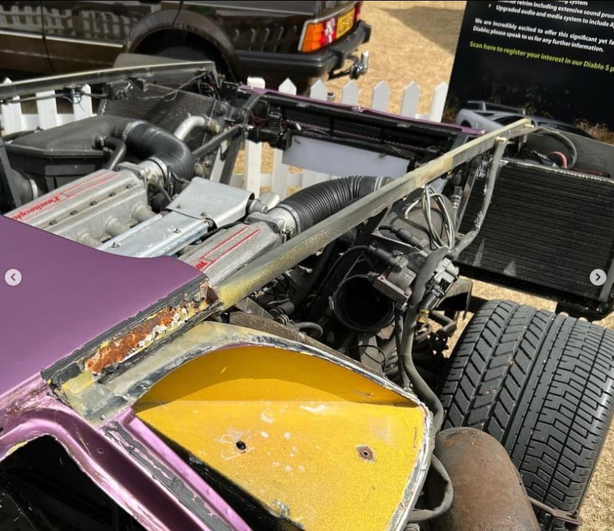 Simon Furlonger Mad Max-Style Lamborghini Diablo Stole The Show At The 2024 Salon Privé 16 Screenshot 7