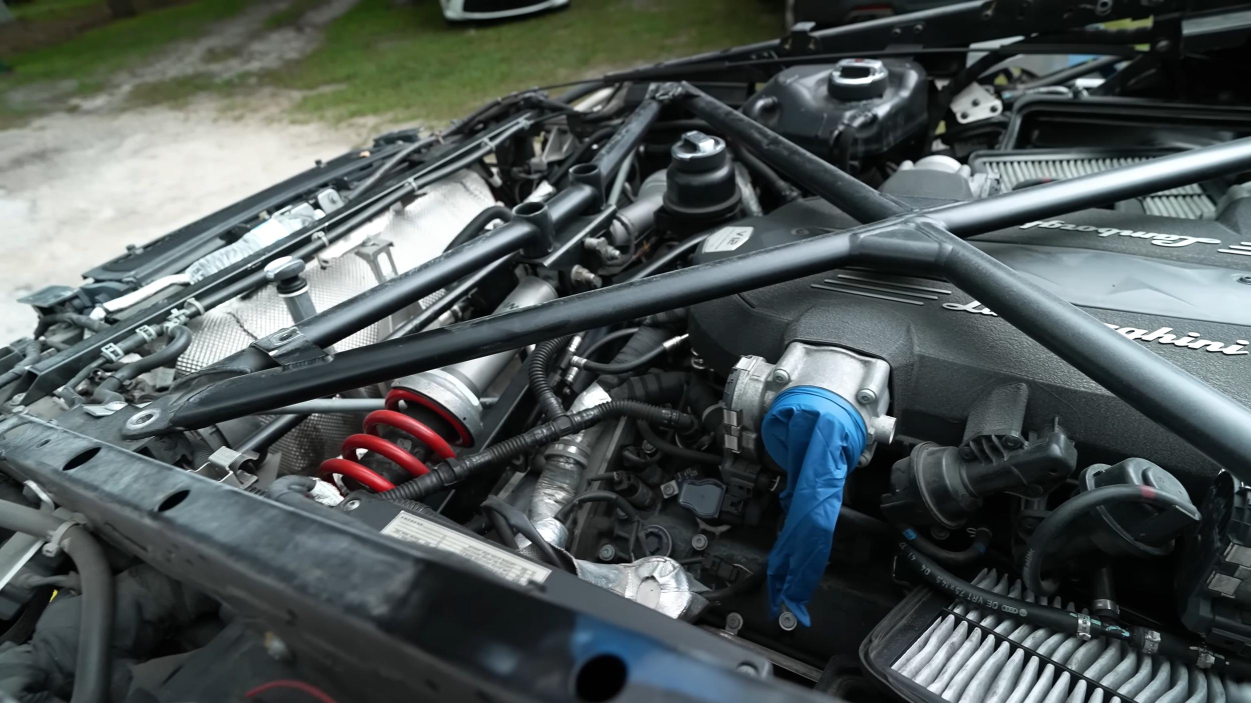 Youtuber Snaps Up Cheapest Salvage Lamborghini Aventador For Under $40K: Bold Gamble Or Costly Mistake? We Explain 7 Vs youtube iboughta400000lamborghiniaventadorforthepriceofatoyotacamry 1348