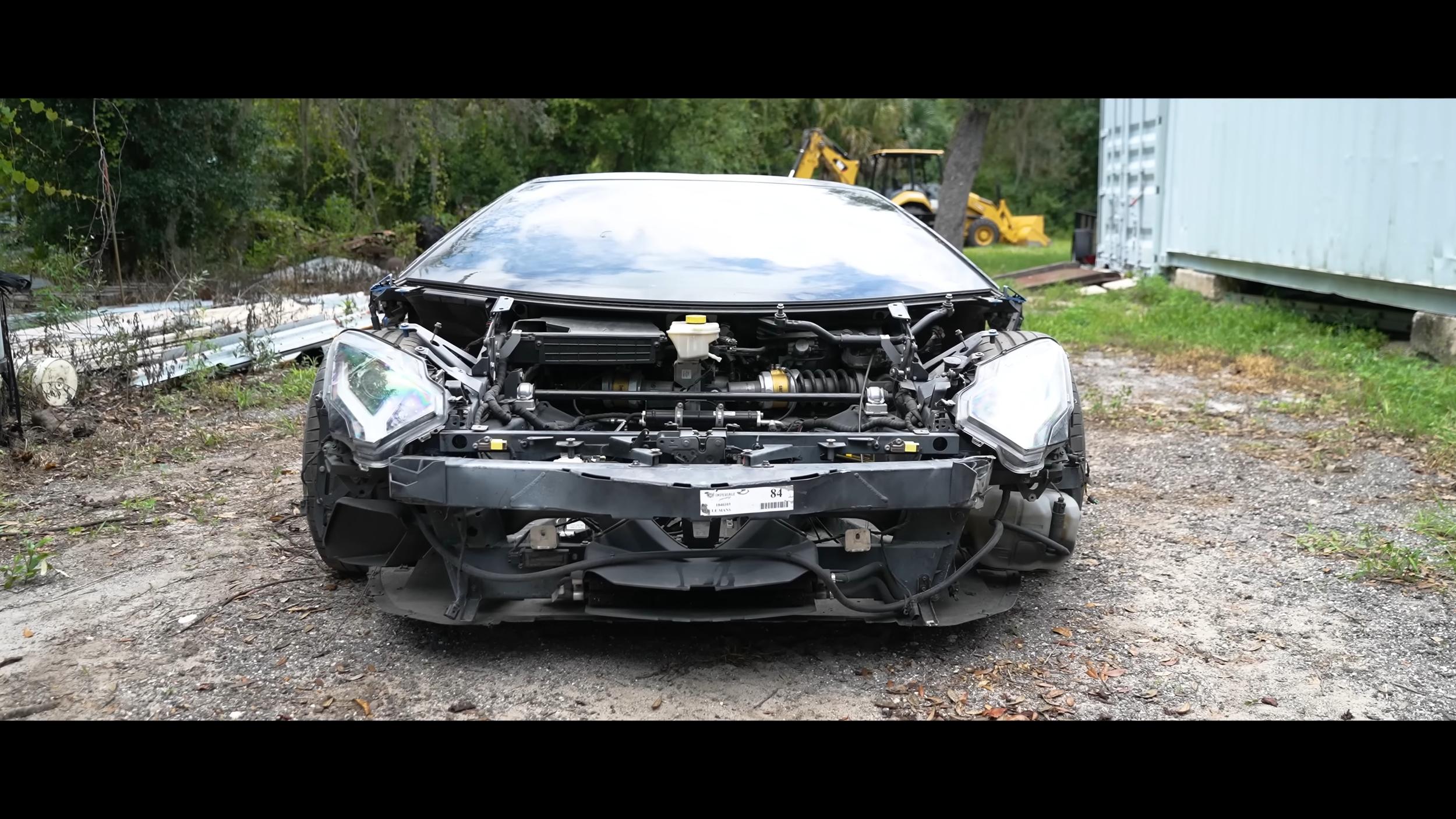 Youtuber Snaps Up Cheapest Salvage Lamborghini Aventador For Under $40K: Bold Gamble Or Costly Mistake? We Explain 13 Vs youtube iboughta400000lamborghiniaventadorforthepriceofatoyotacamry 157 scaled
