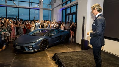 Ceo Stephen Winkelmann Proudly Unveils 2025 Temerario At New Lamborghini Showroom In San Antonio, Texas 2 Gated manual 1