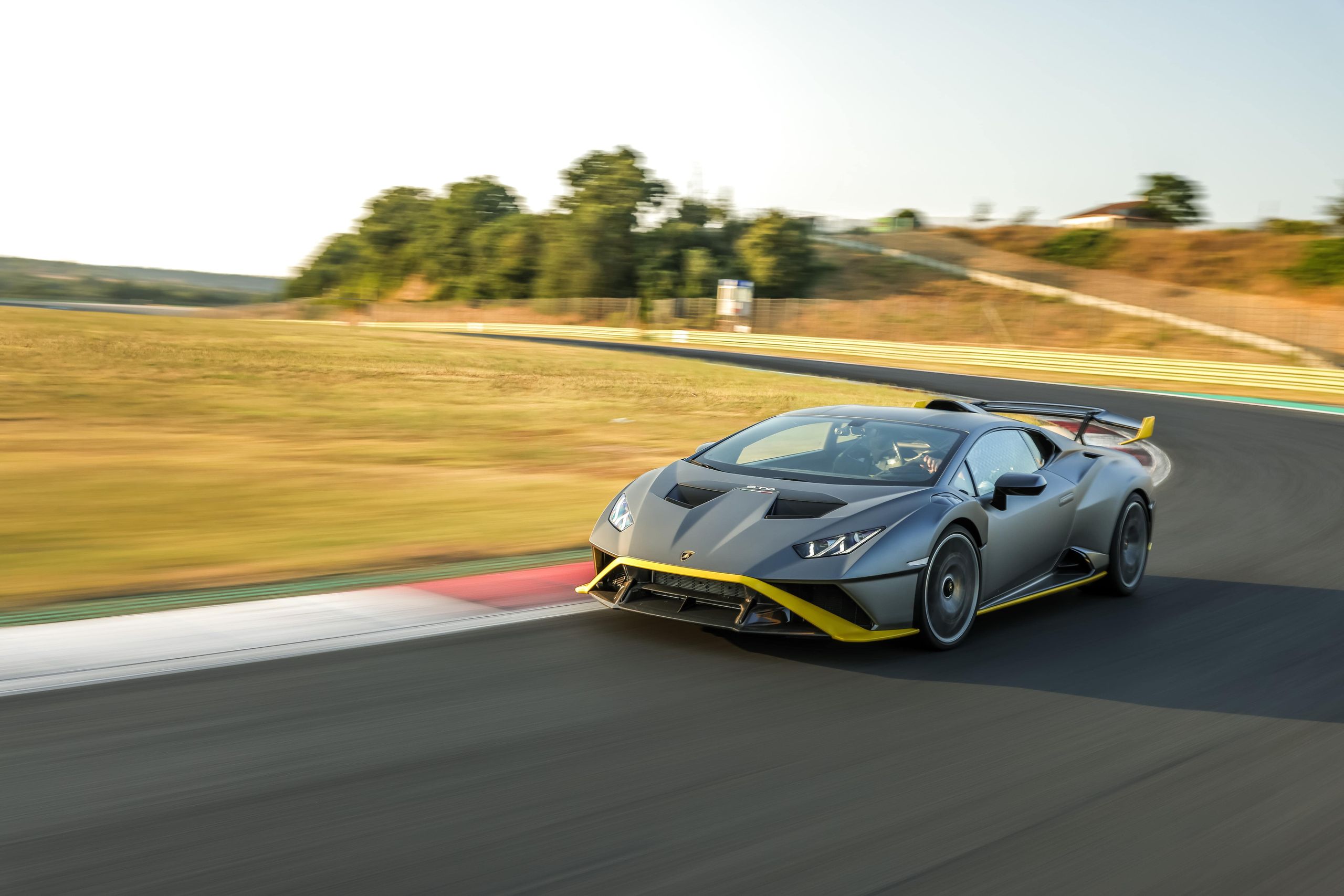 2023 Lamborghini Huracán Sto: A Comprehensive Overview Of The Ultimate Track-Ready Supercar 9 Hhhhh min scaled