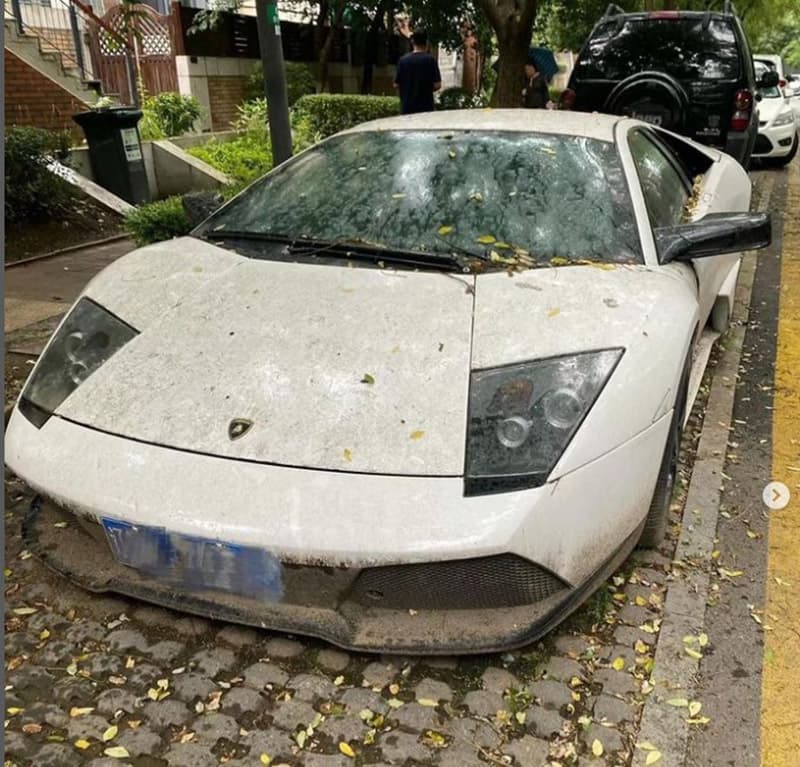 Is This Abandoned Lamborghini Murciélago Lp640 The Most Ill-Fated Model Ever? 2 Main image