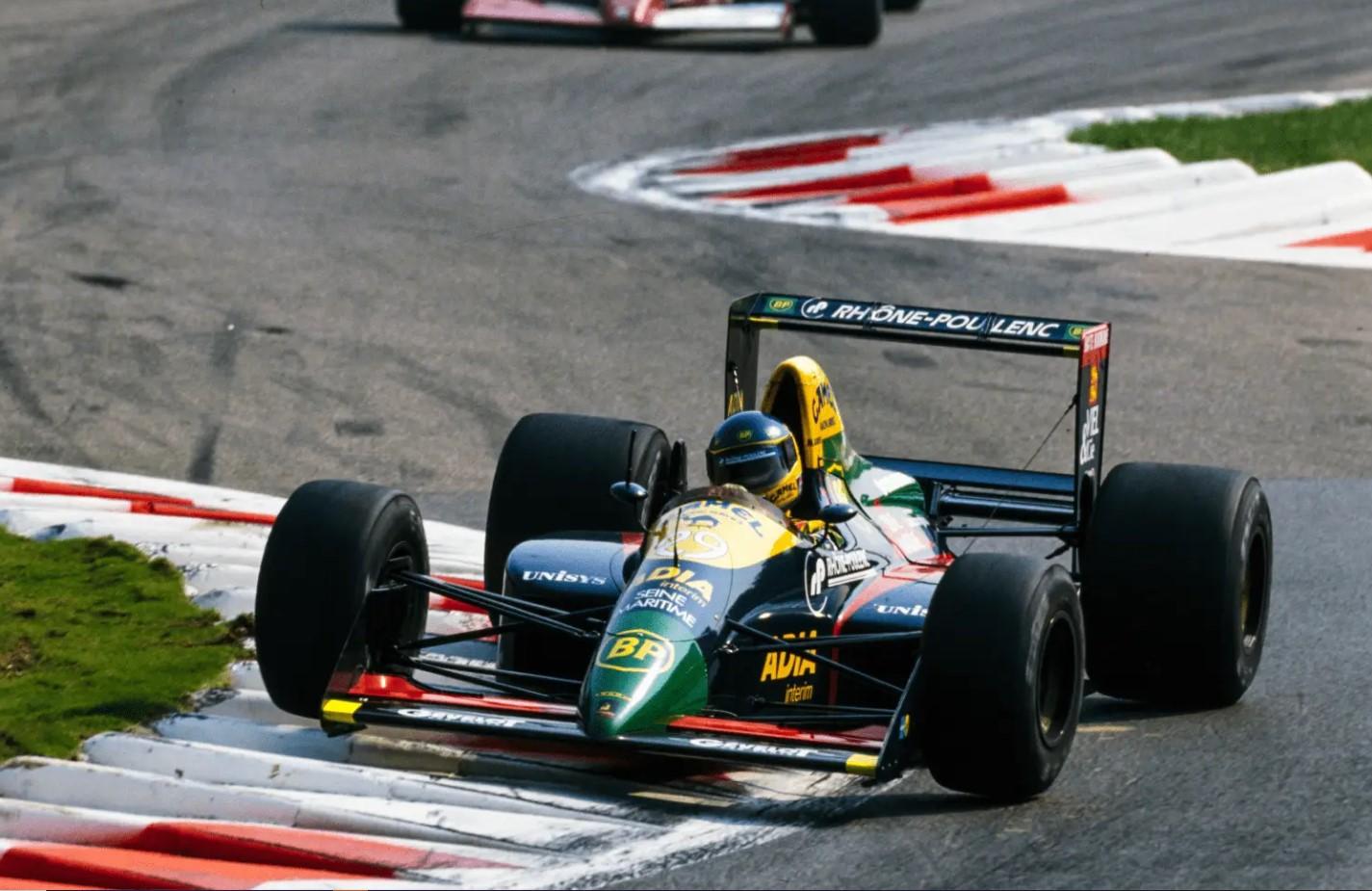 An Incredibly Rare Find Lamborghini Lola Lc89 F1 Car Is Now For Sale- Don’t Miss Out On This Incredible Opportunity! 3 Lamborghini lola lc89