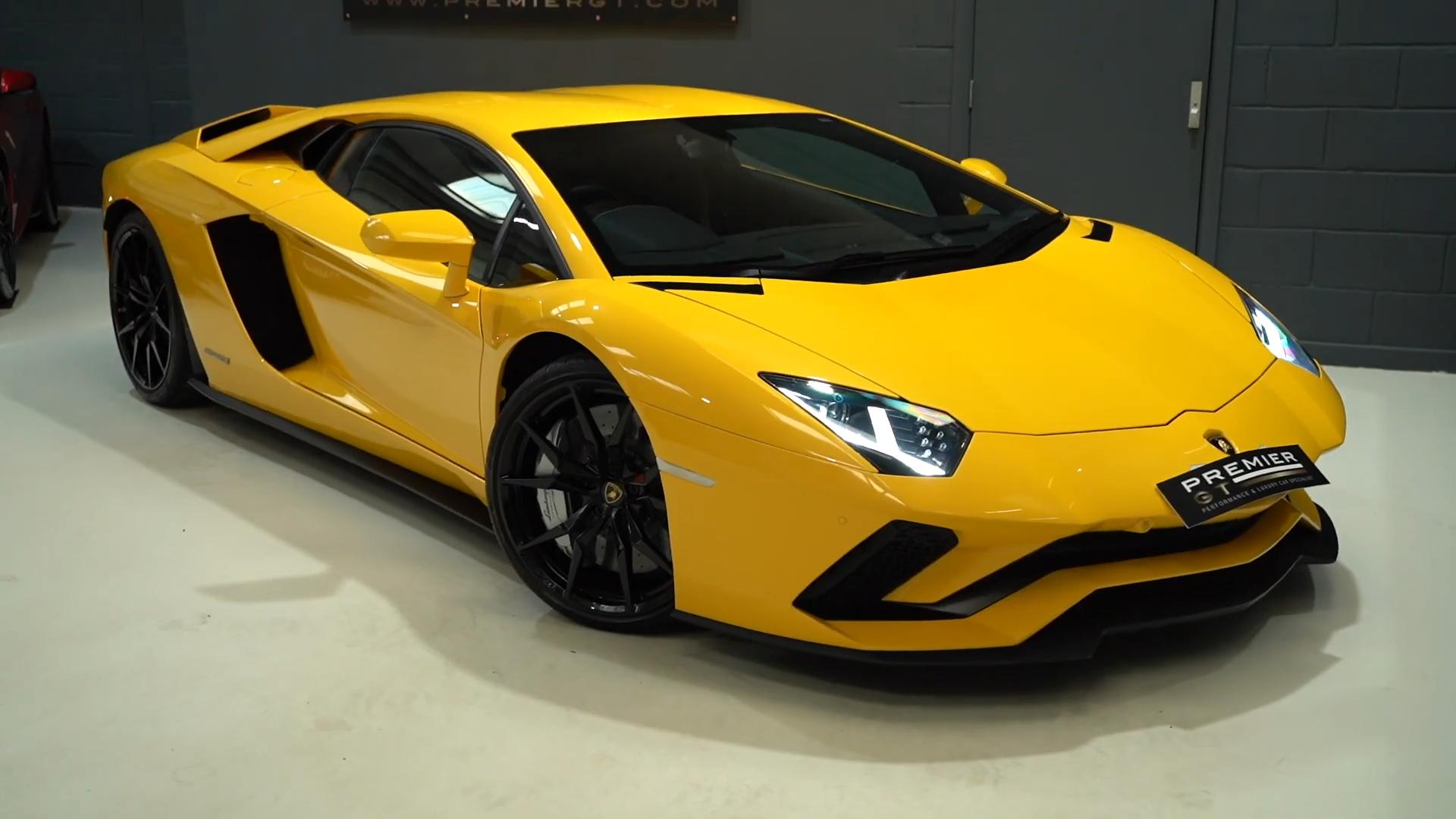 Vs youtube lamborghiniaventadorsgialloorion2017 016