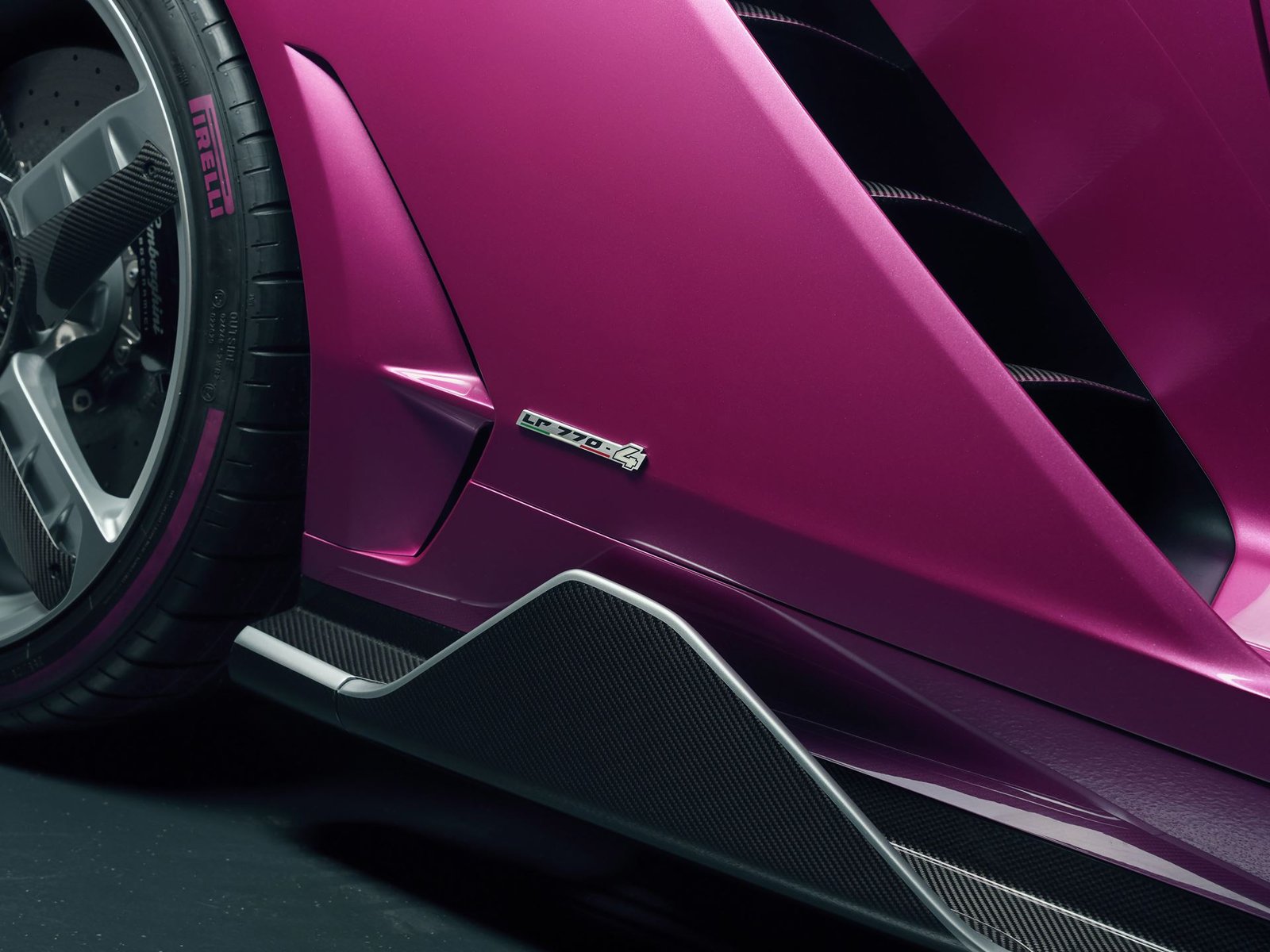 Centenario other close up side 050