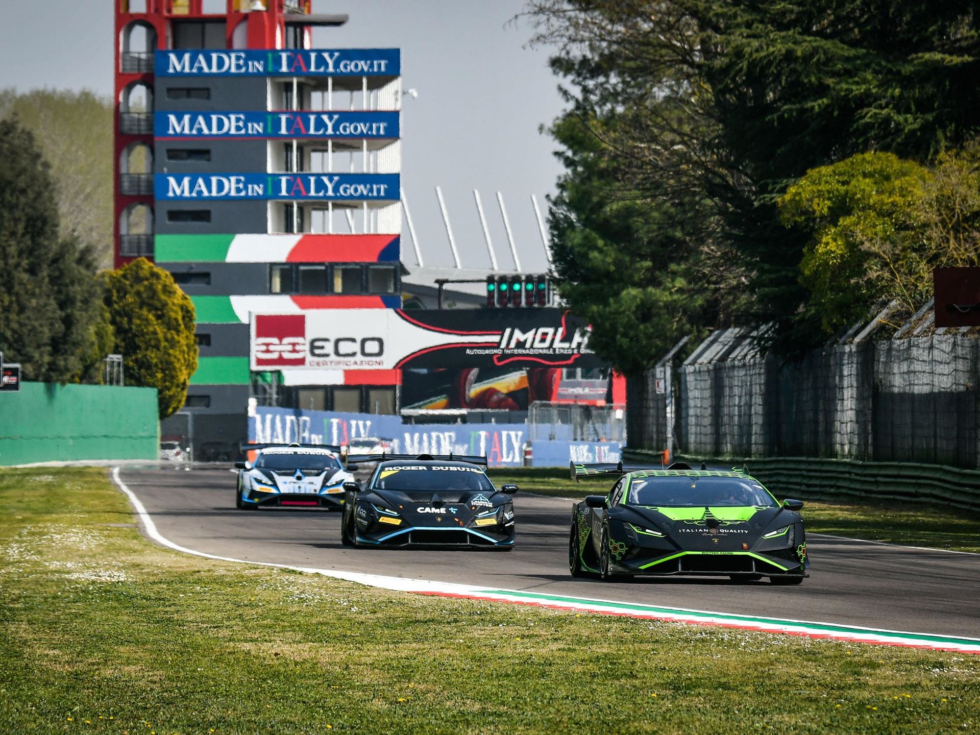 The V10'S Last Dance: Super Trofeo'S Historic 2026 Season Brings Championship Racing To Lamborghini Arena 7 Black and green huracán super trofeo evo2 cornering at imola