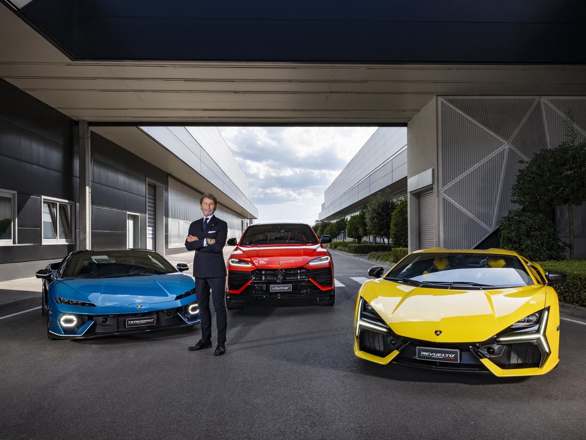 Ceo winkelmann with temerario, urus se, and revuelto hybrid lineup