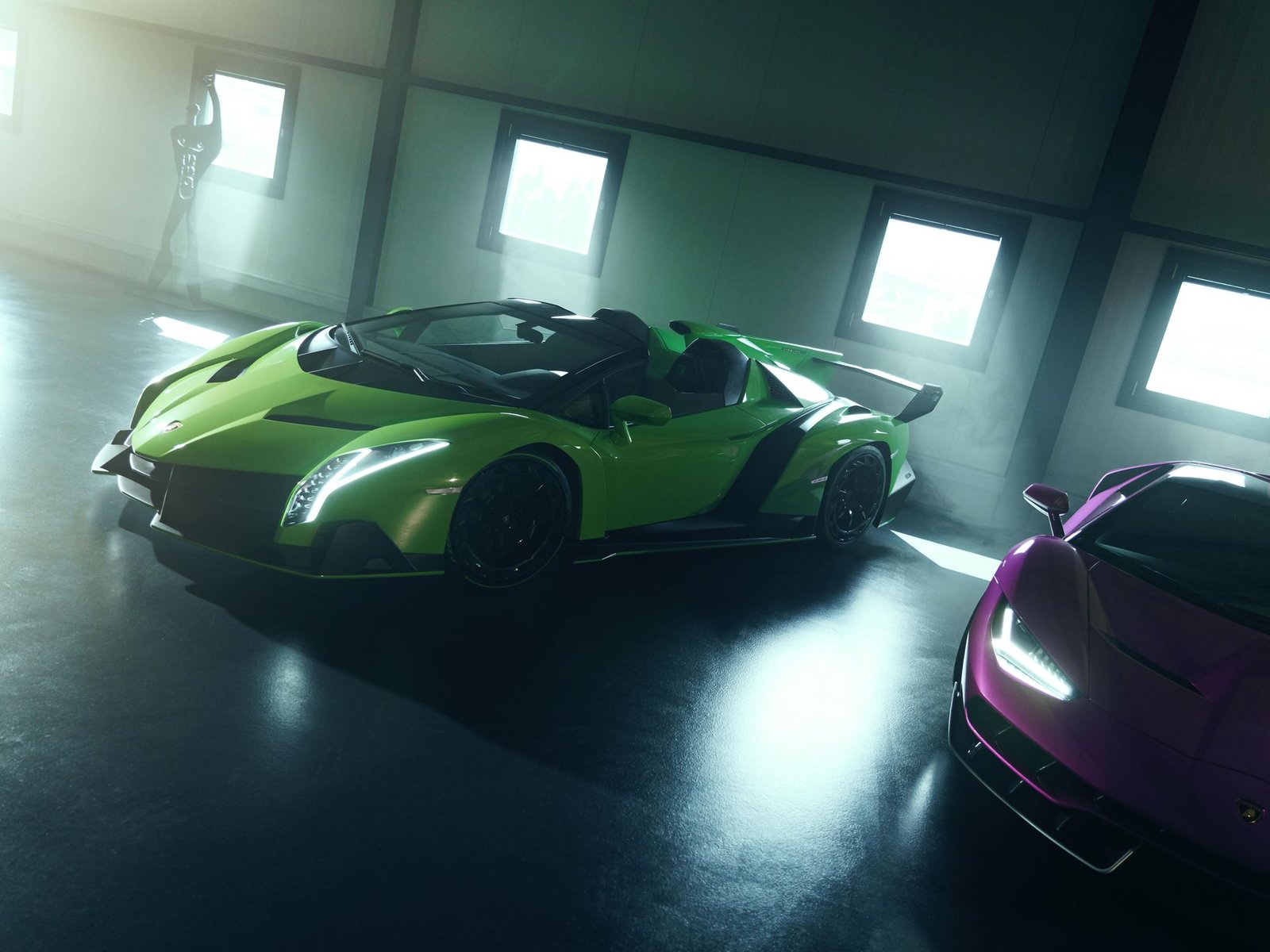 Veneno roadster exterior three quarter front 063