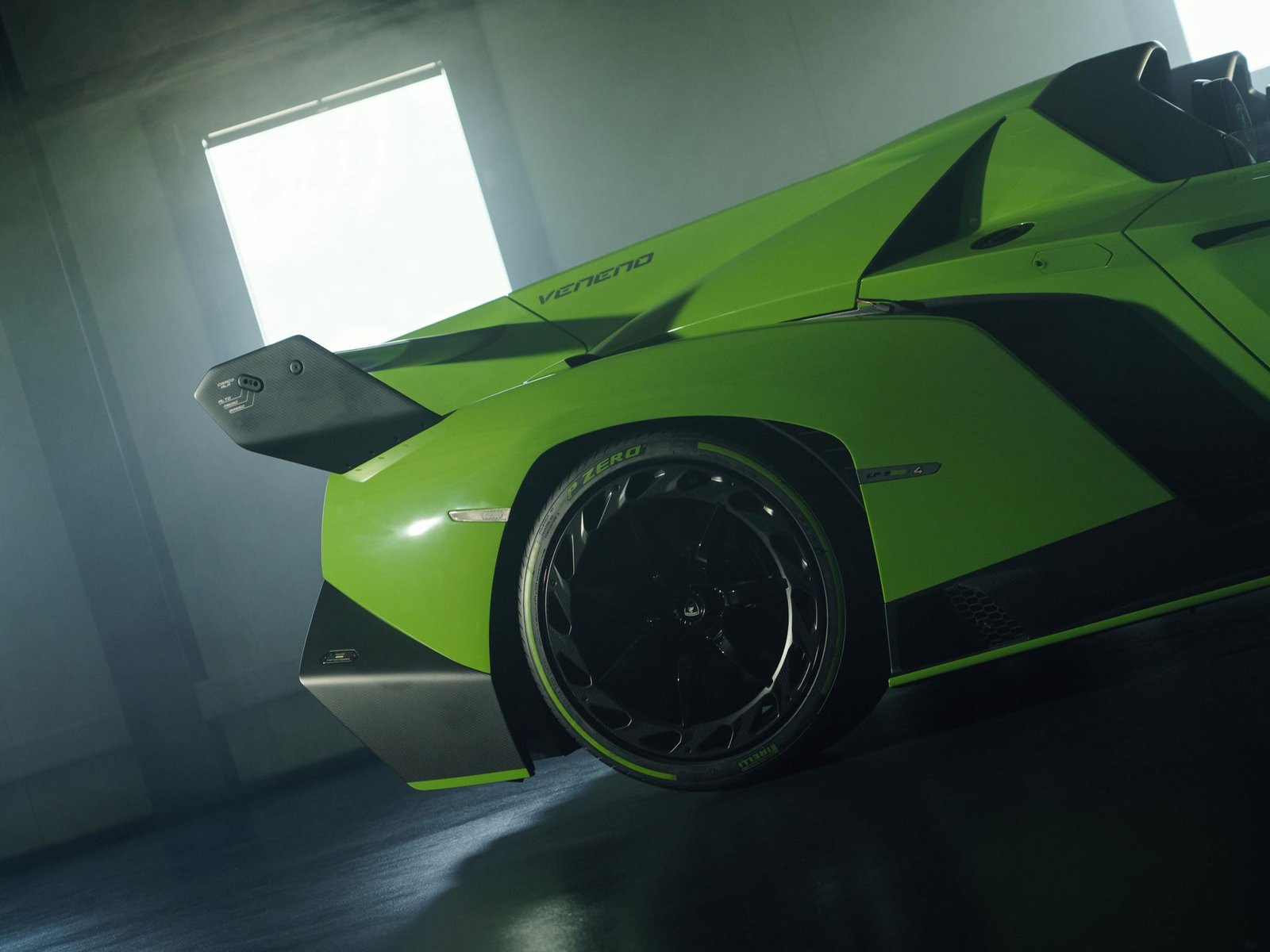Veneno roadster other rear wheel detail 038