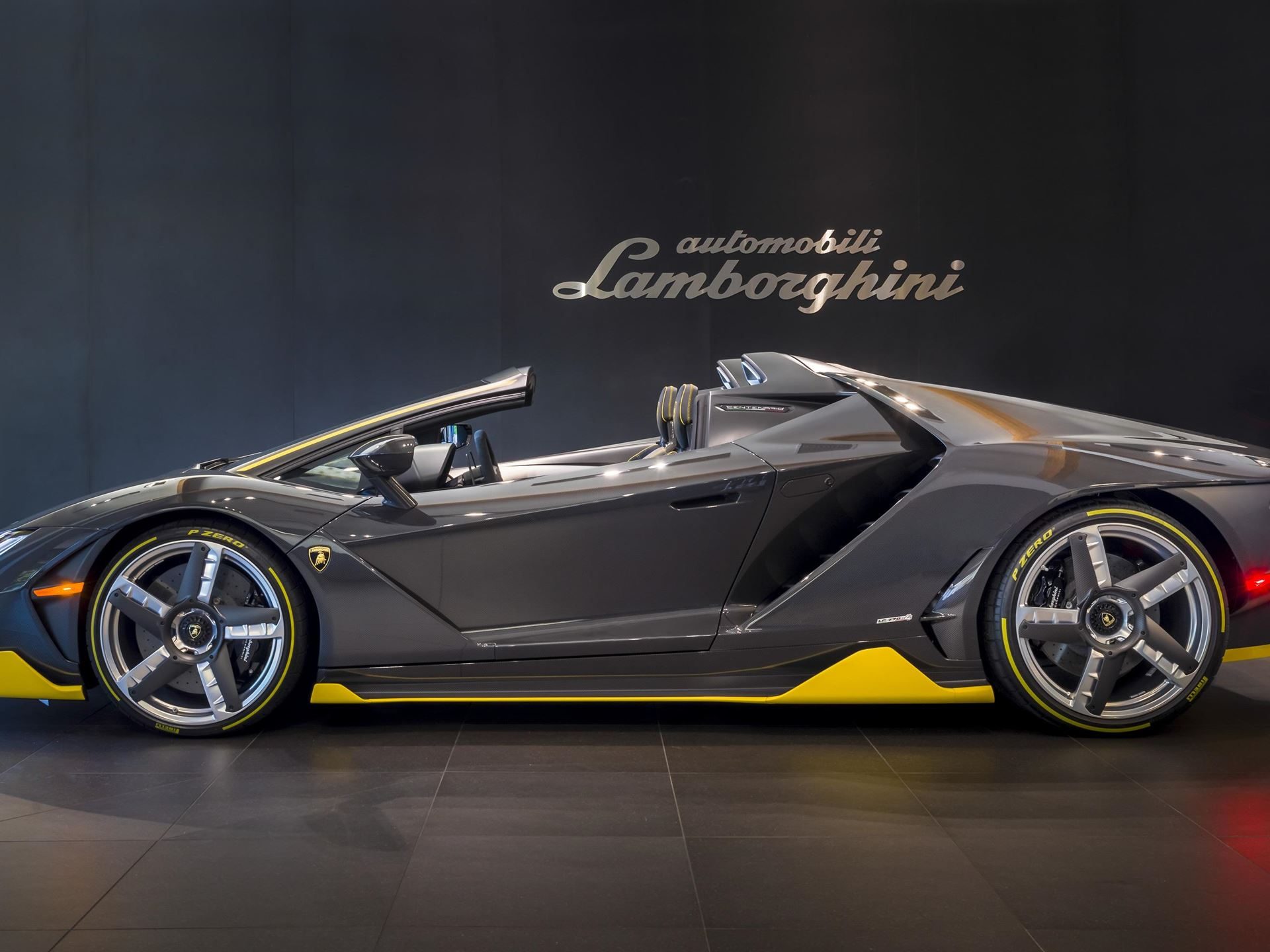 Lamborghini few off roadster fenomeno exterior 028