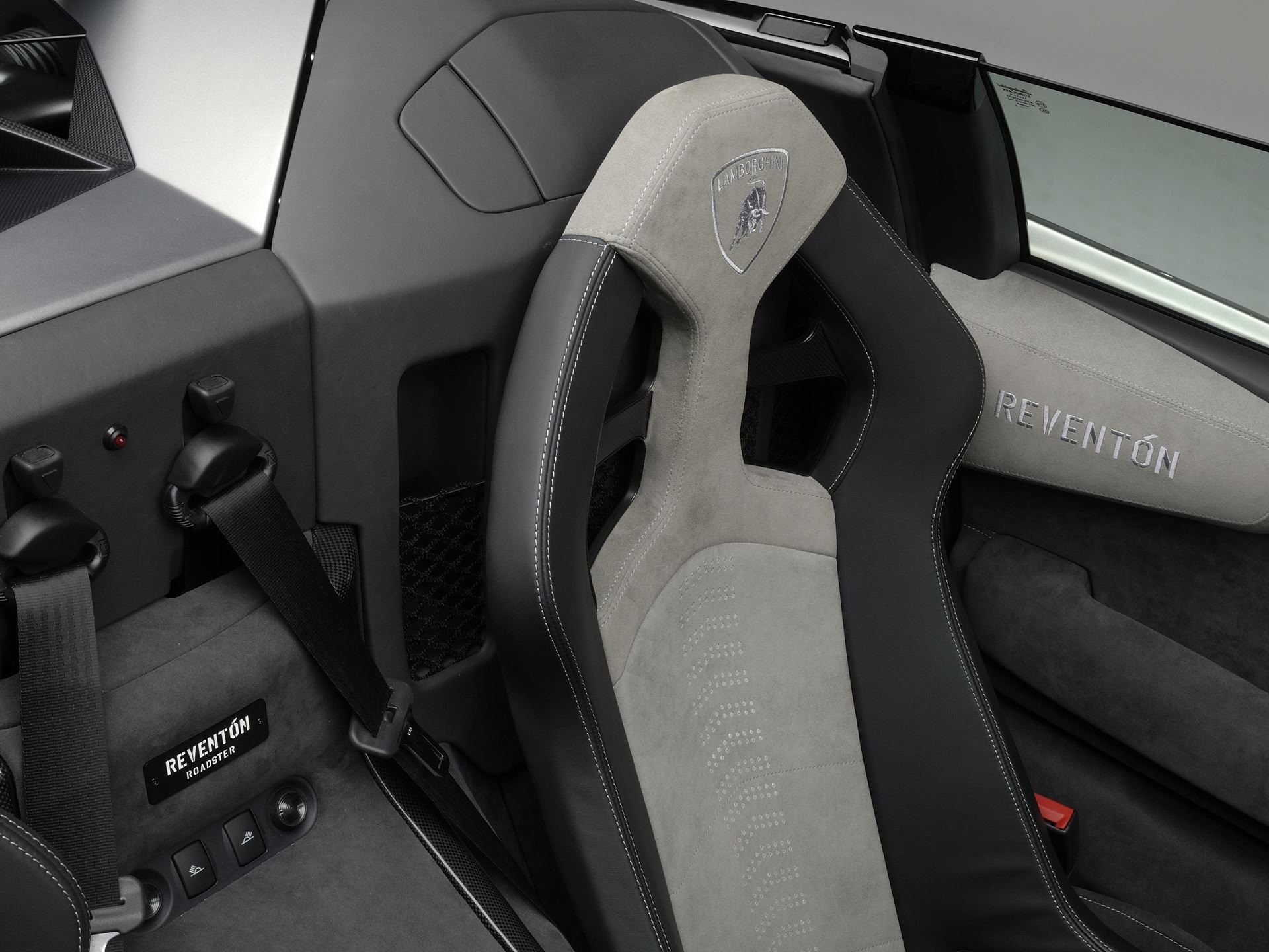Lamborghini few off roadster fenomeno interior 003