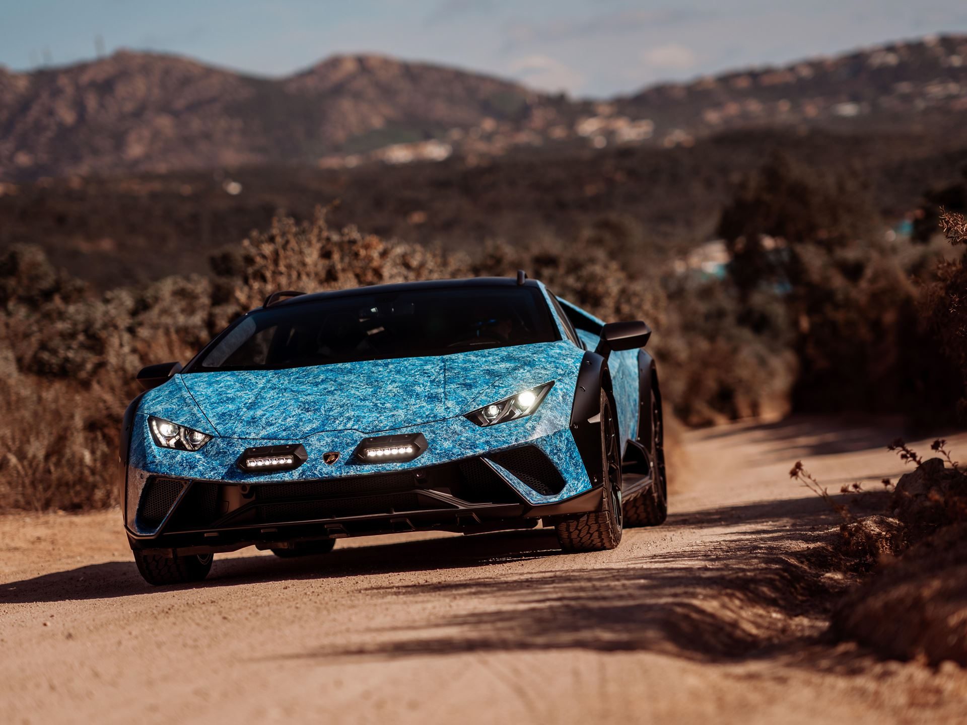 Lamborghini'S Ad Personam Turns 20 With A Miura-Inspired Paint That 96% Of Buyers Should Care About 29 Azzurro 20 anniversary ad personam color draft 72cdf3e8 action 009