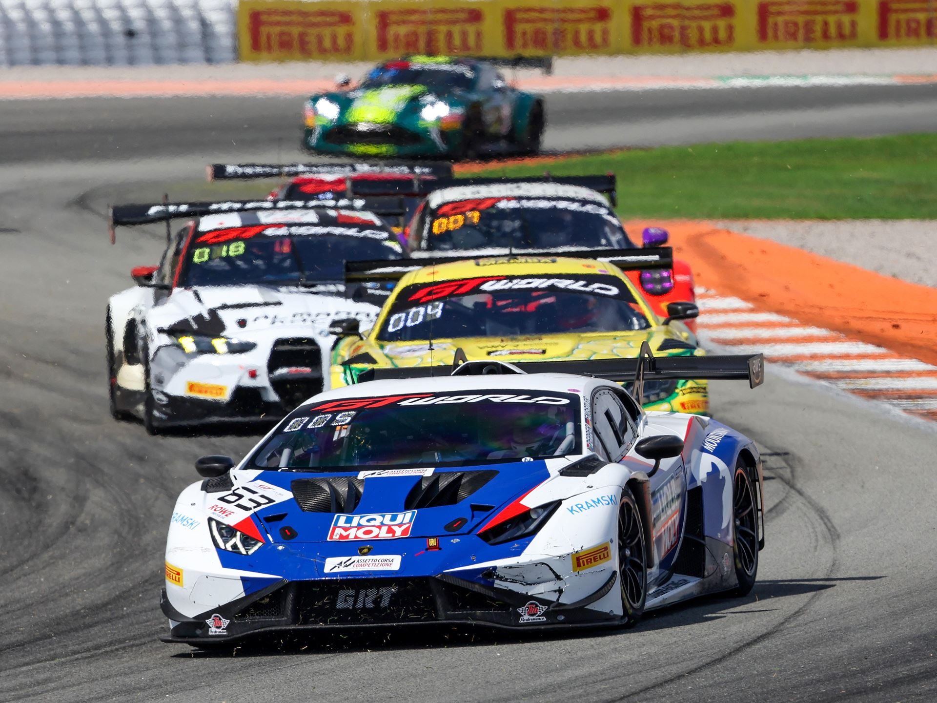 Huracán Gt3 Scores 197Th Win At Valencia As Lamborghini Prepares To Hand A Dynasty To The Temerario 13 Huracan gt3 197th win valencia sprint cup draft ef805ee4 action 006