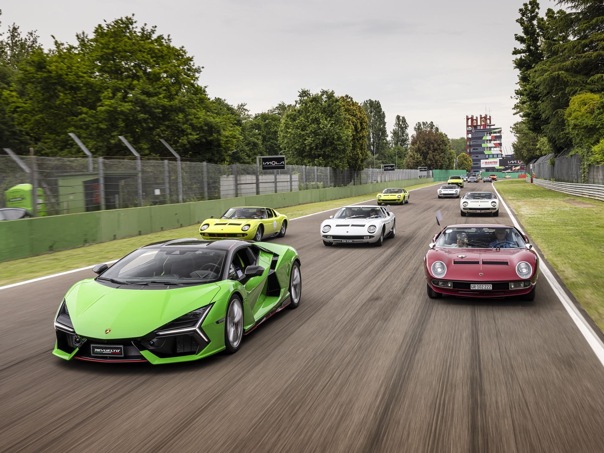 Fenomeno Roadster: 15 Units Of 1,080 Cv Open-Top V12 Fury Headline Lamborghini Arena 2026 21 Lamborghini fenomeno roadster arena 2026 draft bdac7136 other 006
