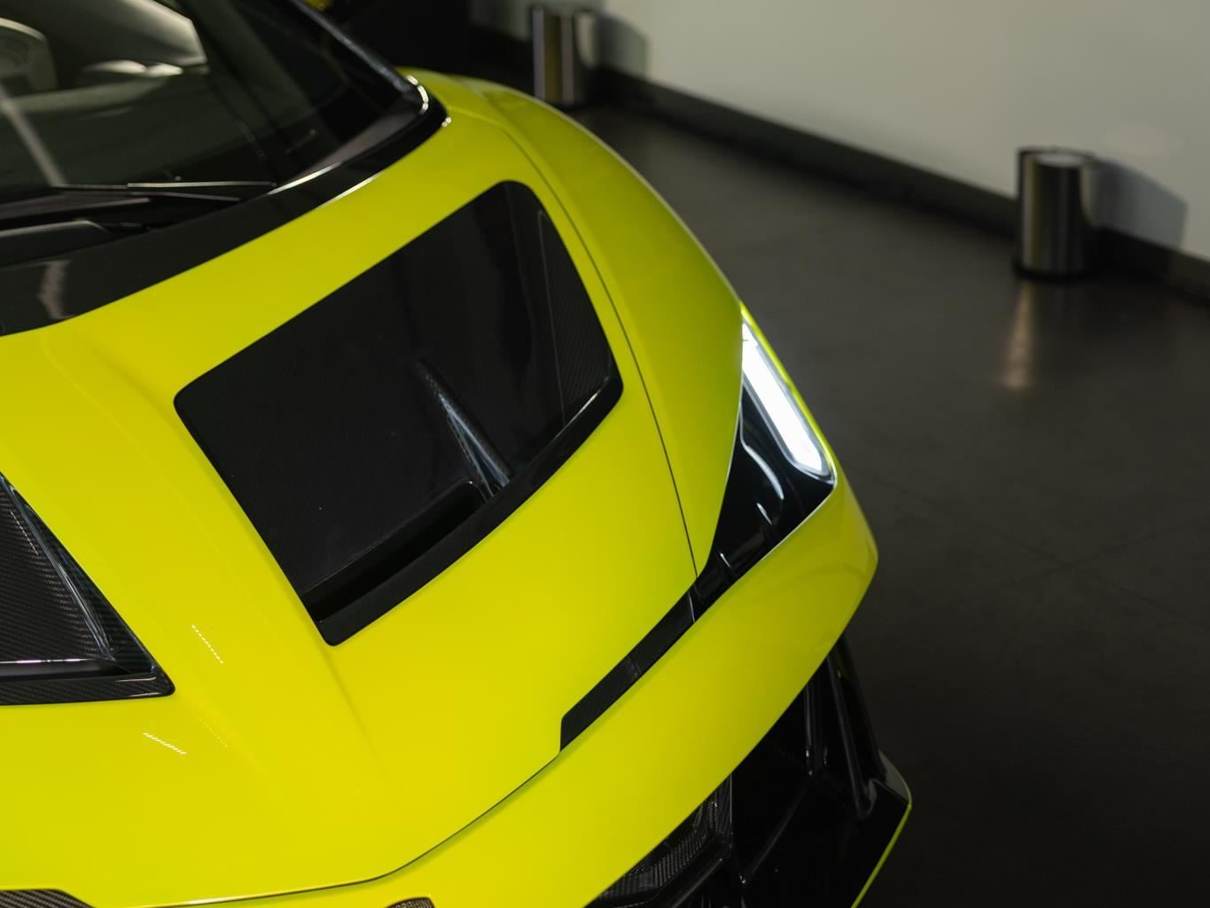 Lamborghini Plants Its Hybrid-Era Flag In Berkeley Square With Europe'S Most Extensive Ad Personam Display 29 Lamborghini mayfair berkeley square opening draft 86ea019a detail 014