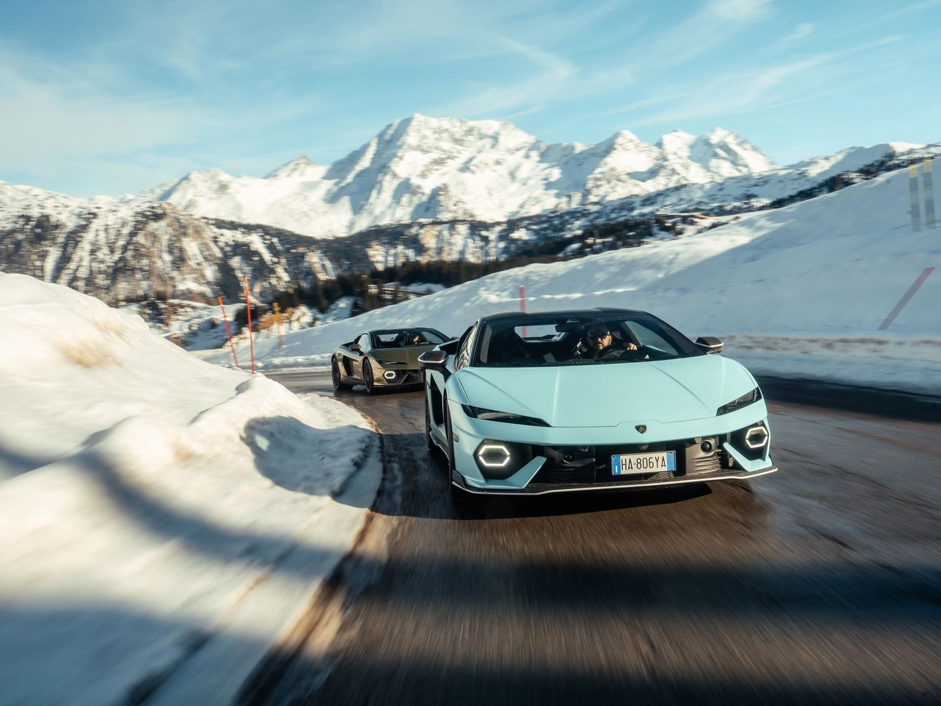Lamborghini'S Temerario Drifts On Alpine Ice, Proving Its Hybrid System Works Where Grip Doesn'T 27 Lamborghini temerario hybrid drift alpine sno draft 3591d082 action 013