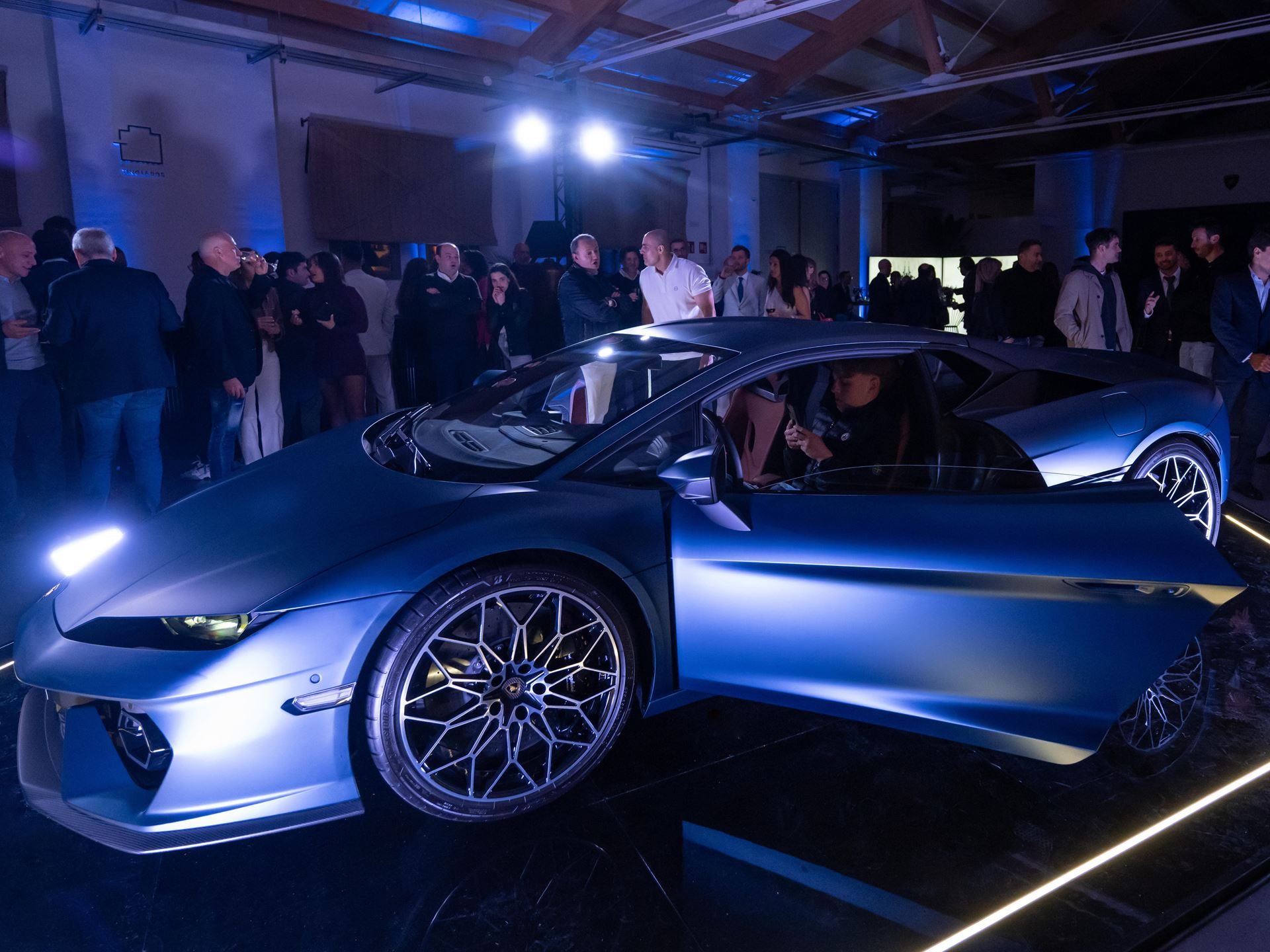 Lamborghini Temerario: A 10,000 Rpm V8 And Three Electric Motors Replace The Huracán 15 Lamborghini temerario hybrid v8 unveiled draft 8875d9e2 event 007