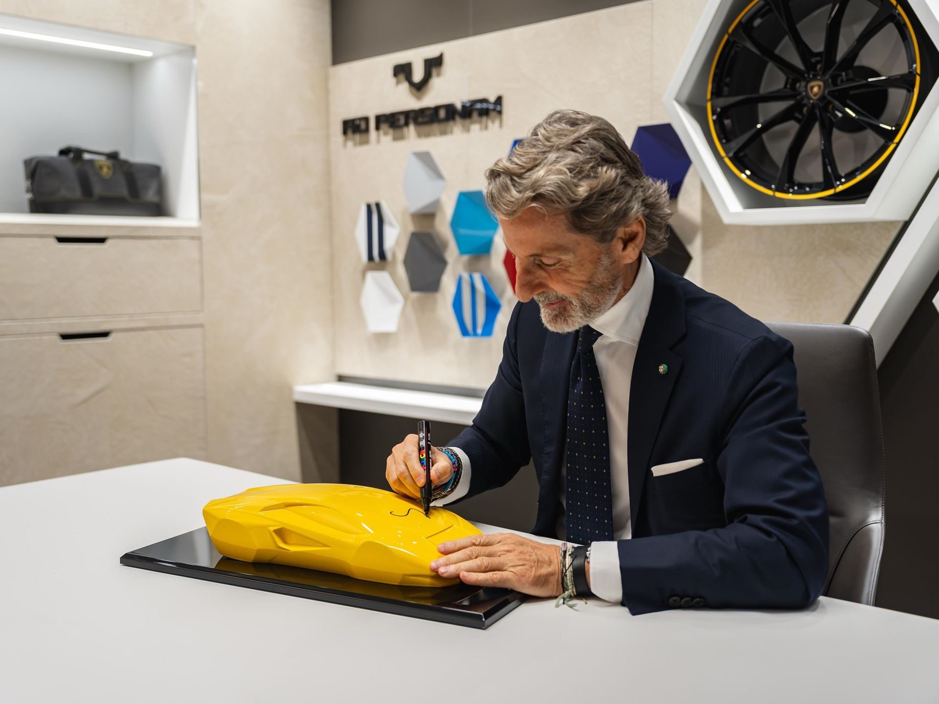 Lamborghini'S Seventh Italian Showroom Opens In Turin With 1,400 Square Meters And A 10,000-Rpm Centerpiece 13 Lamborghini turin showroom opening draft 8a0efeff other 006