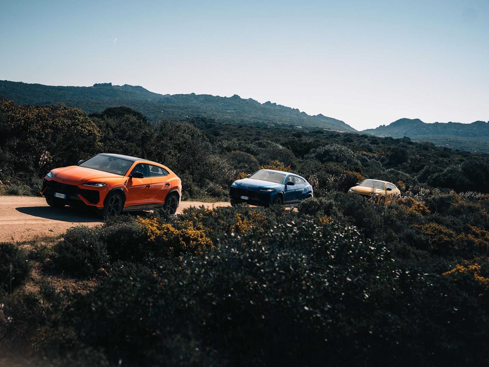 The Urus Se Staked Lamborghini'S Hybrid Credibility On Sardinian Dirt 27 Urus se esperienza terra sardegna draft 8b55fcc8 action 013