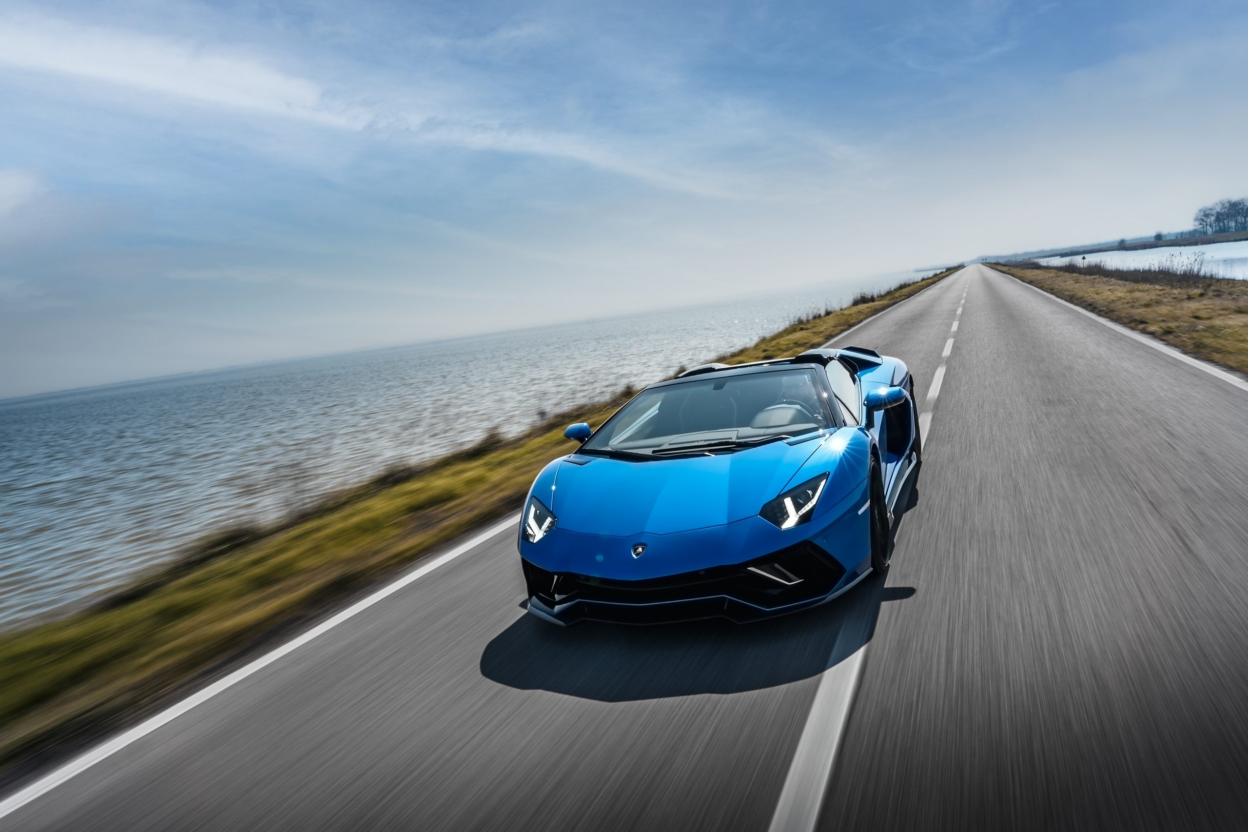 Aventador Ultimae'S Italian Farewell Drive Stages The End Of Lamborghini'S Pure V12 Era 15 Aventador ultimae farewell drive v12 era draft bdb76737 action 007 scaled