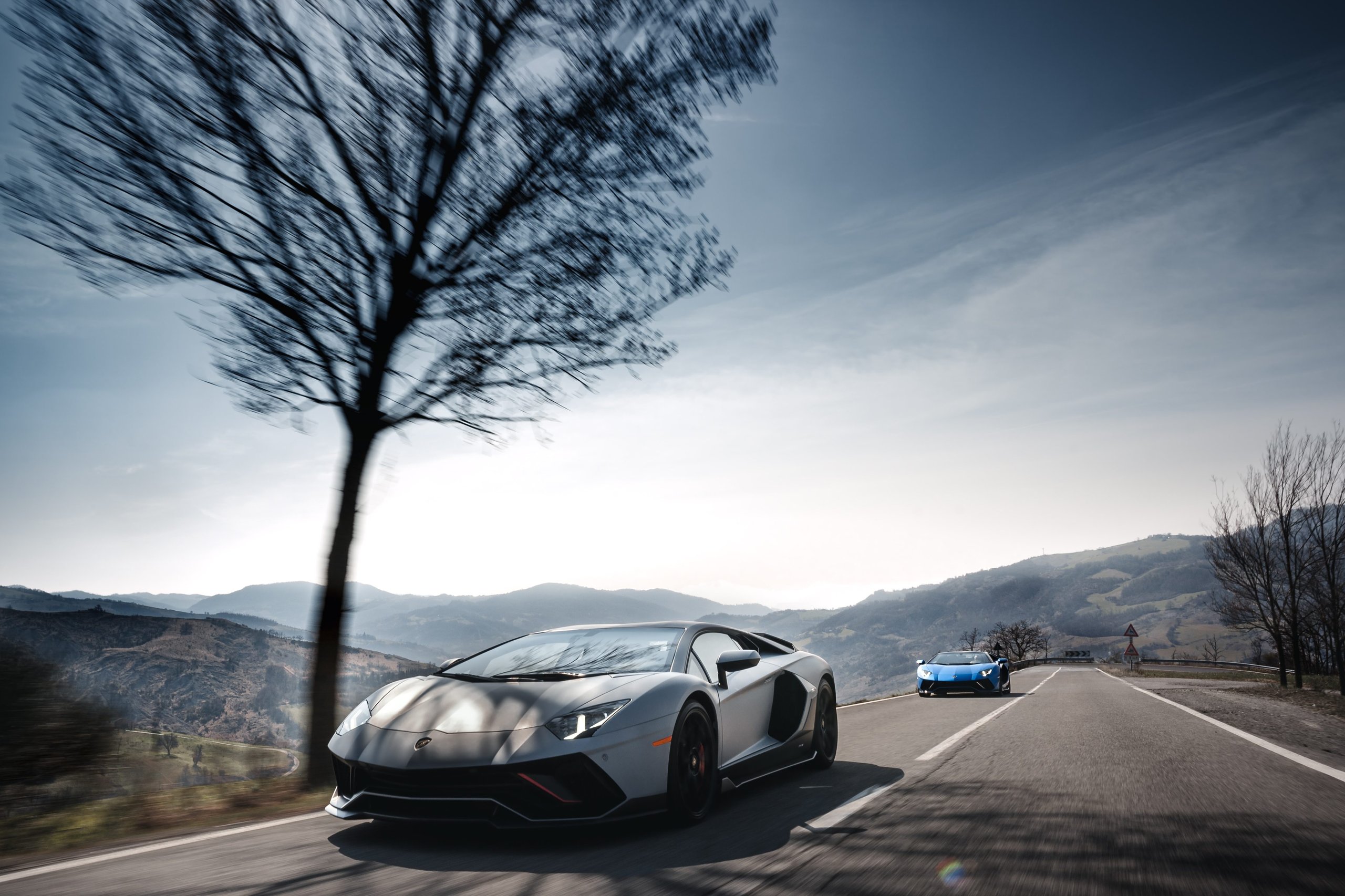 Aventador Ultimae'S Italian Farewell Drive Stages The End Of Lamborghini'S Pure V12 Era 21 Aventador ultimae farewell drive v12 era draft bdb76737 action 010 scaled