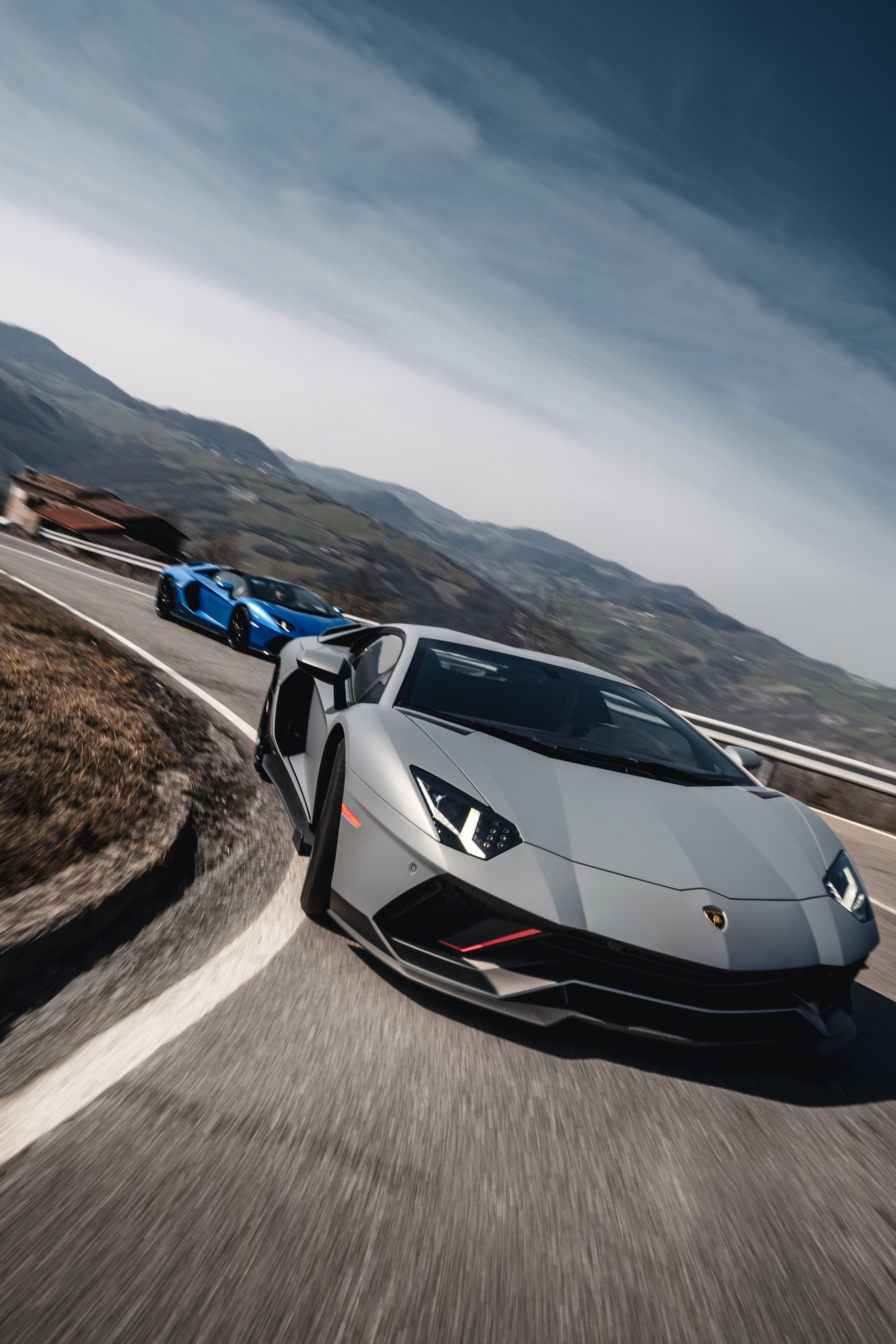Aventador Ultimae'S Italian Farewell Drive Stages The End Of Lamborghini'S Pure V12 Era 25 Aventador ultimae farewell drive v12 era draft bdb76737 action 012 scaled