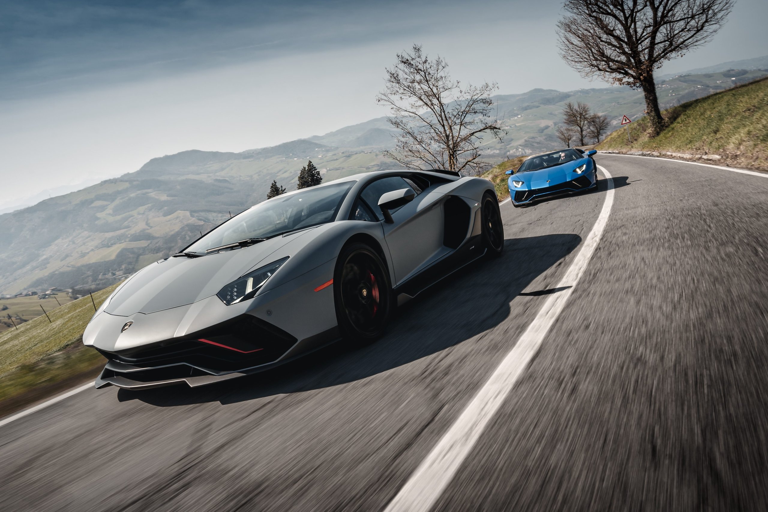 Aventador Ultimae'S Italian Farewell Drive Stages The End Of Lamborghini'S Pure V12 Era 27 Aventador ultimae farewell drive v12 era draft bdb76737 action 013 scaled