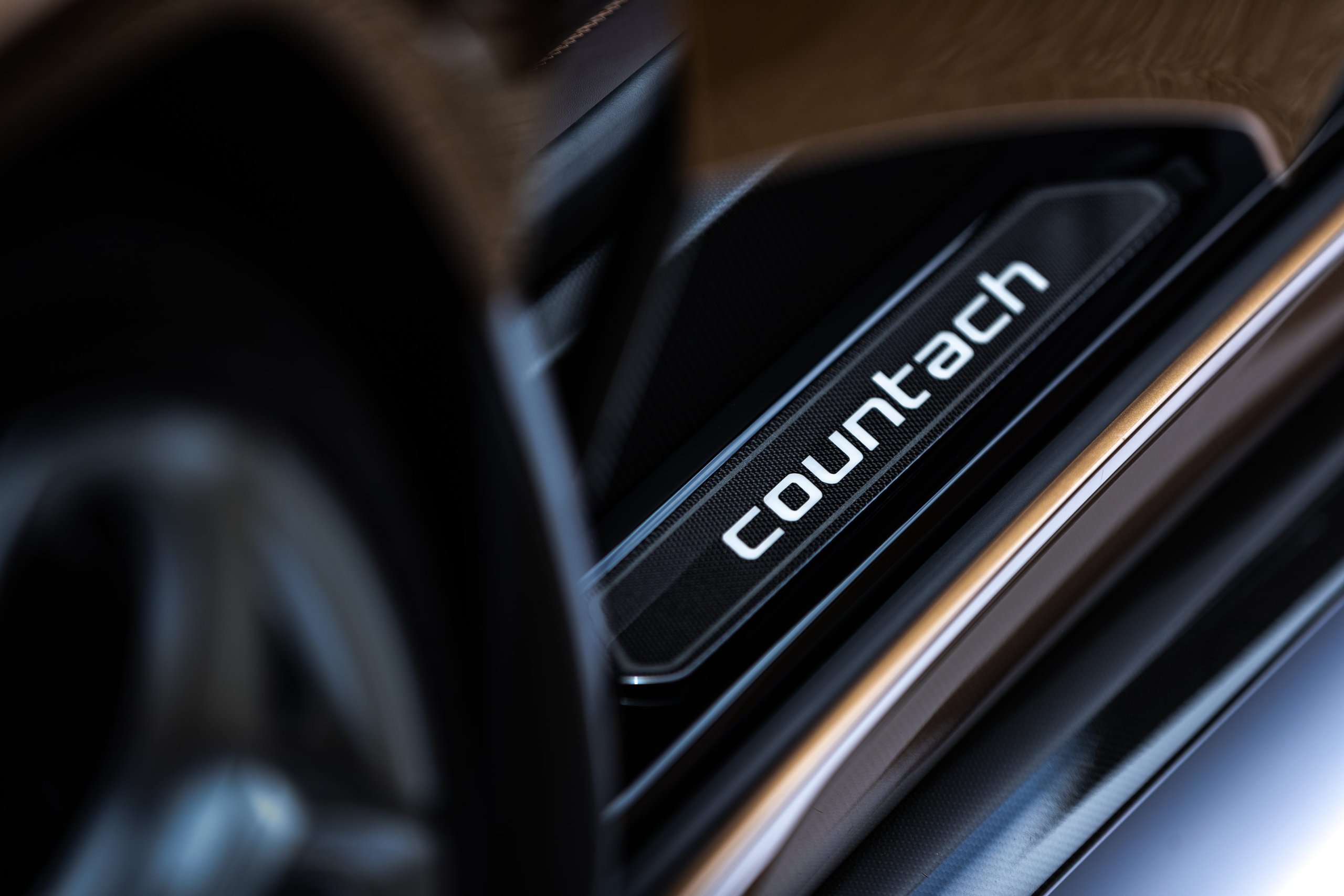 Lamborghini Handed Over Two Countach Lpi 800-4S At Monterey, And The Real Story Is What That Ceremony Signals 21 Countach lpi 800 4 monterey deliveries draft 68479fbb detail 010 scaled