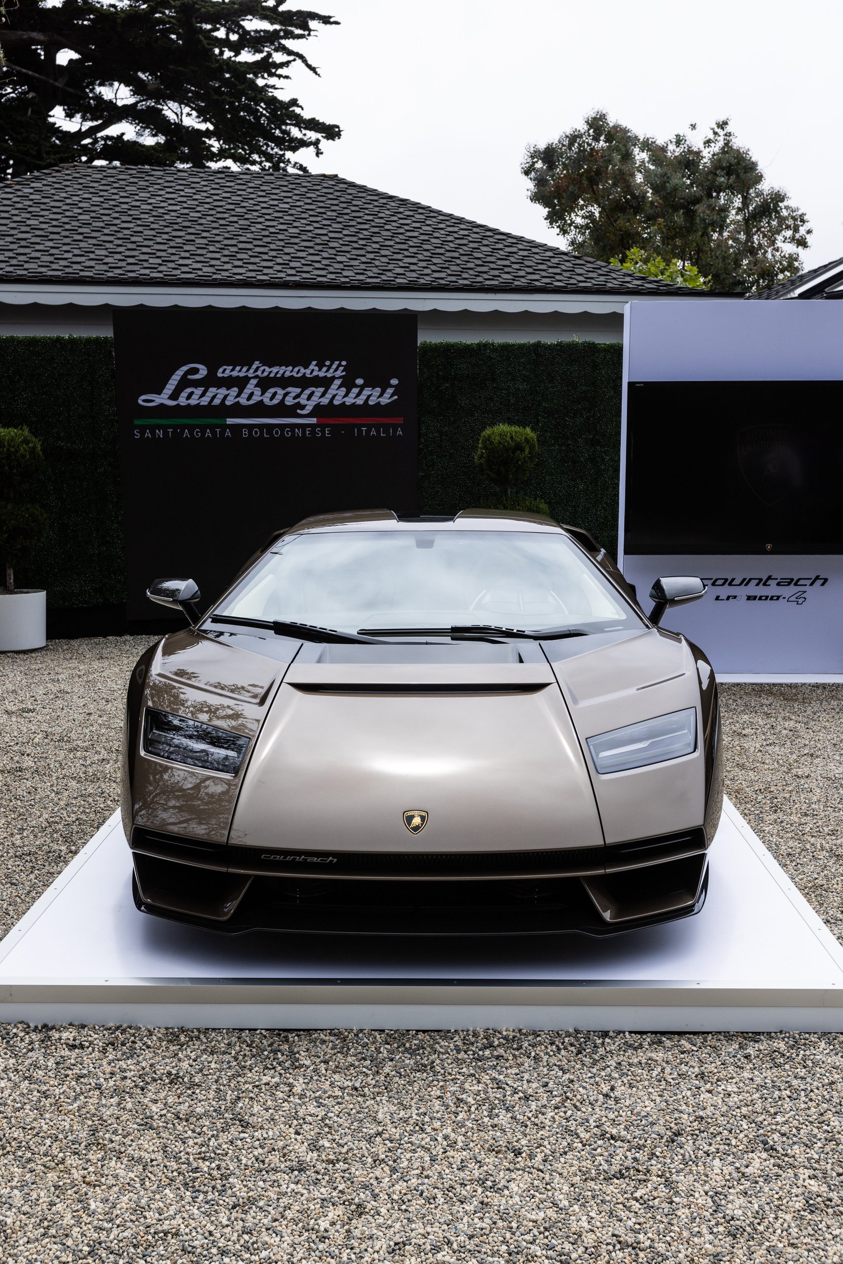Lamborghini Handed Over Two Countach Lpi 800-4S At Monterey, And The Real Story Is What That Ceremony Signals 15 Countach lpi 800 4 monterey deliveries draft 68479fbb exterior 007 scaled