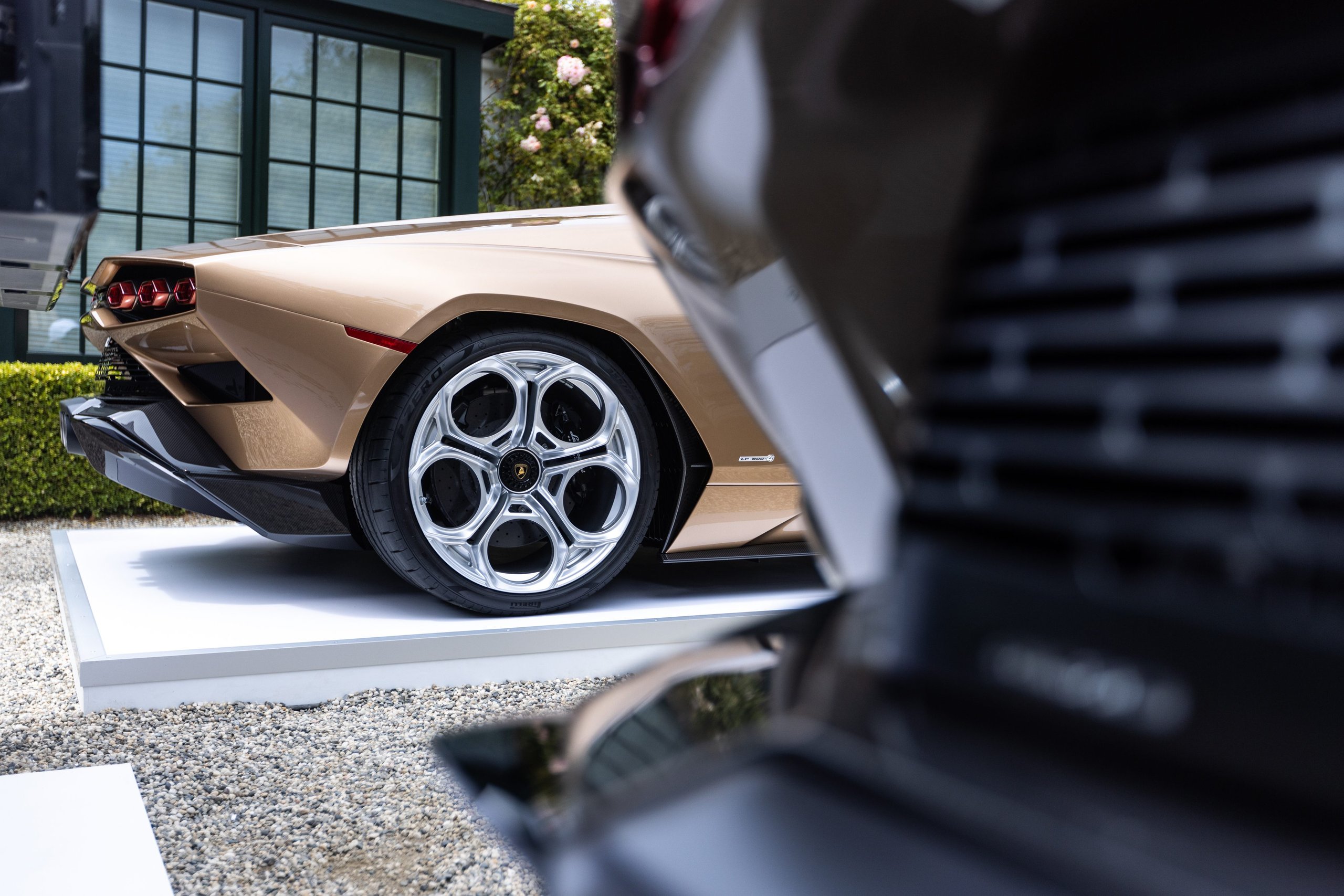 Lamborghini Handed Over Two Countach Lpi 800-4S At Monterey, And The Real Story Is What That Ceremony Signals 19 Countach lpi 800 4 monterey deliveries draft 68479fbb exterior 009 scaled