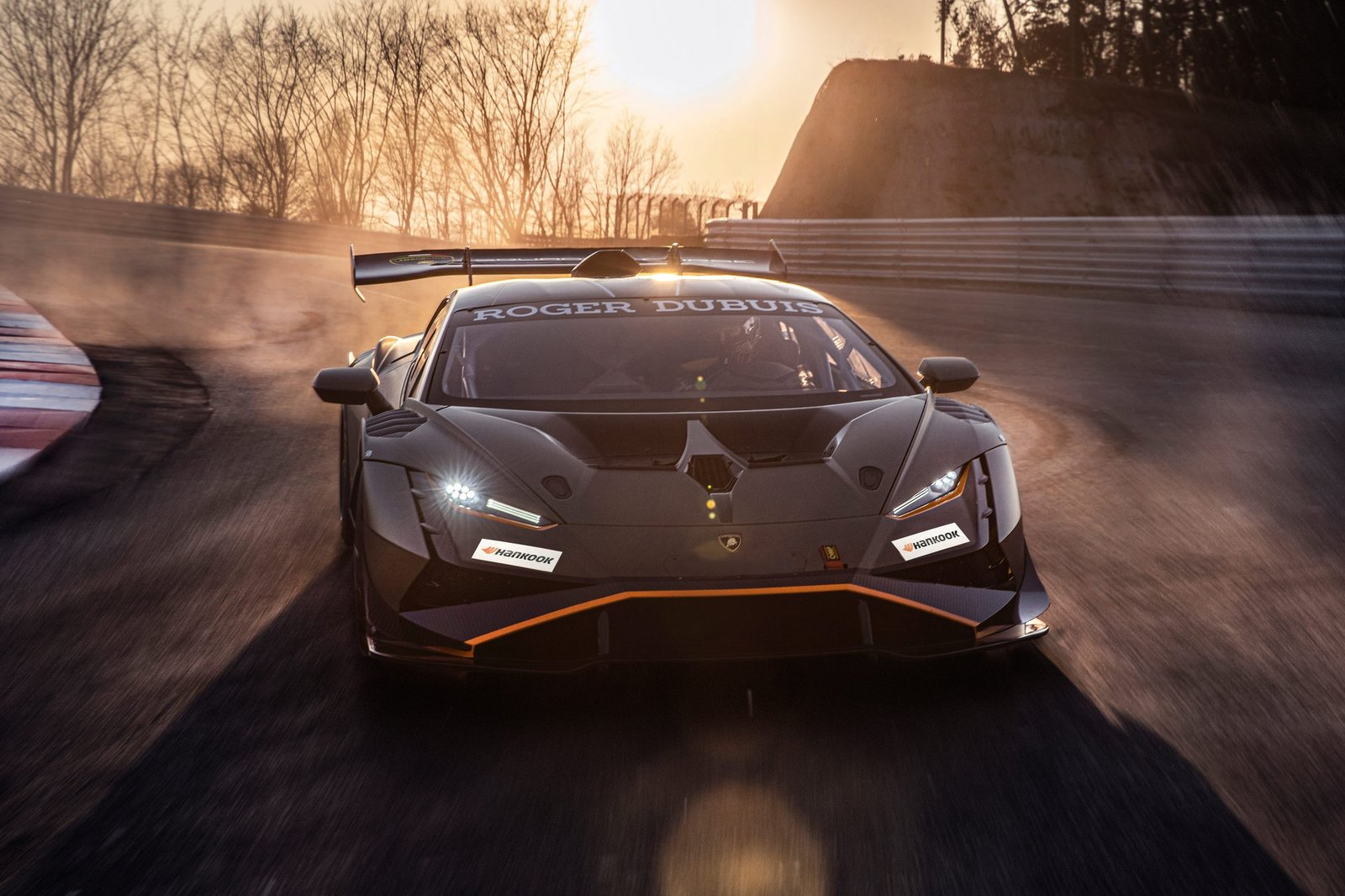Lamborghini Huracán Super Trofeo EVO2 racing at sunset on Hankook Ventus Race tyres