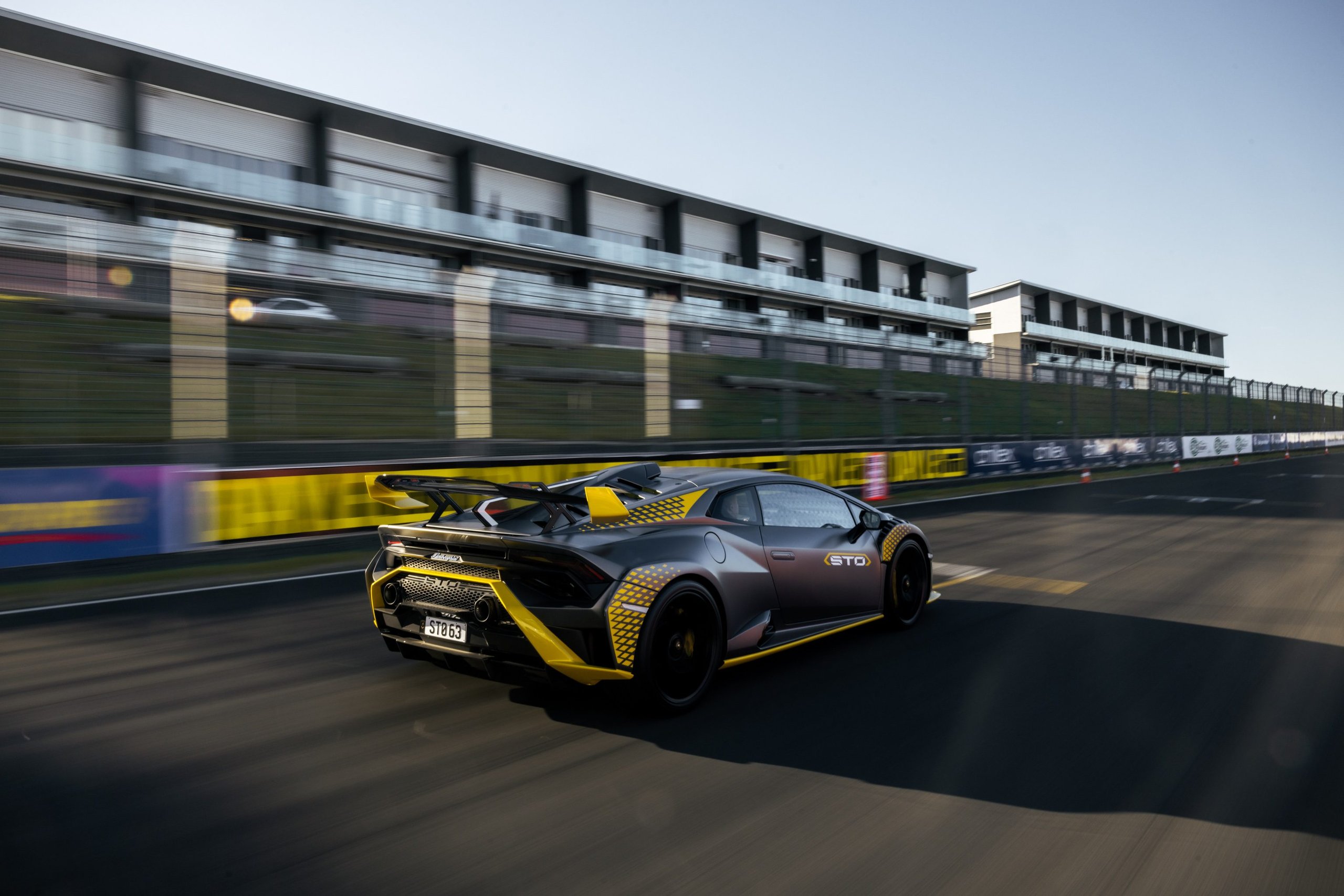 Lamborghini 2022 global success strategy draft 5a158a48 action 006 scaled