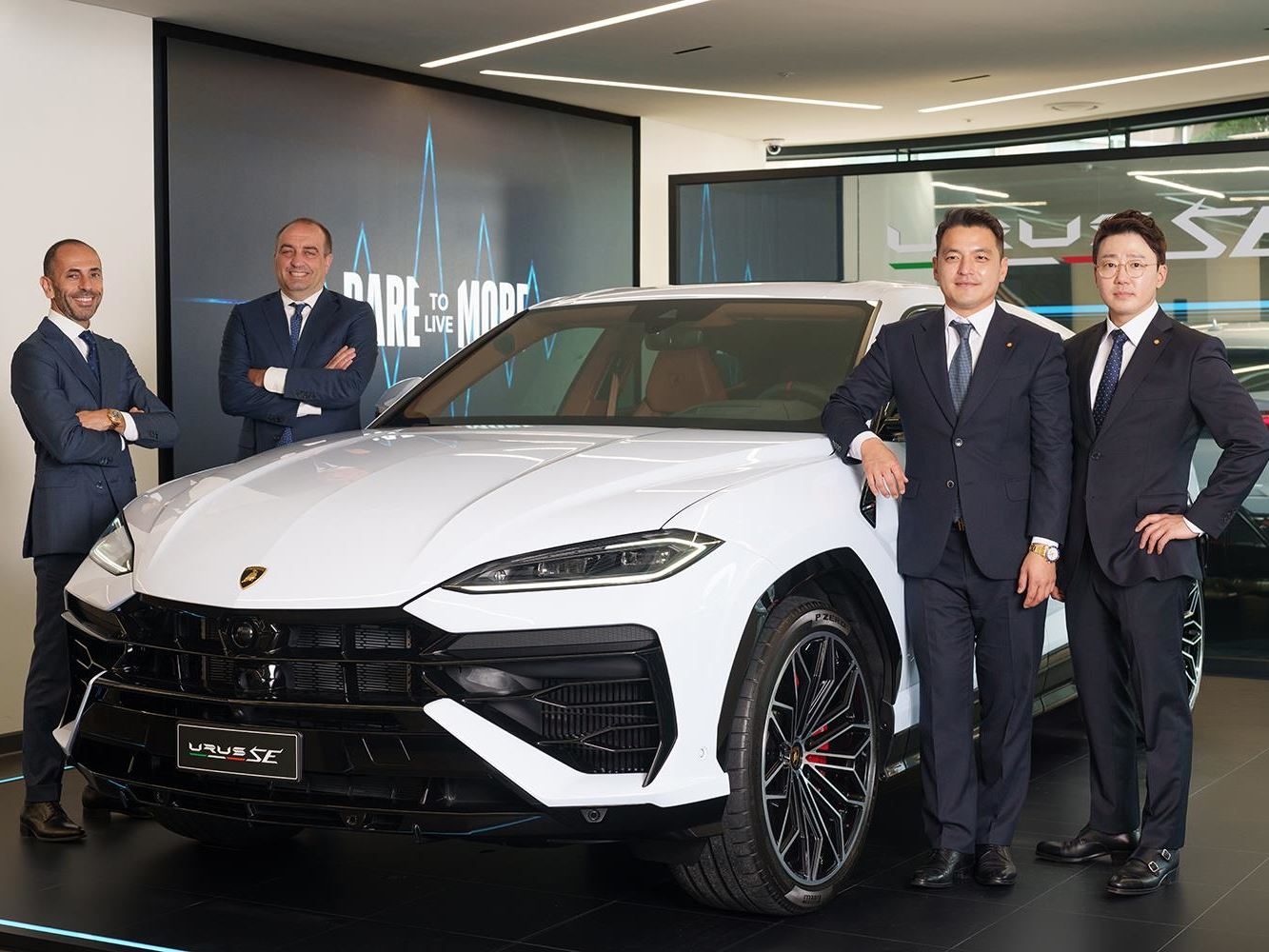 Lamborghini Bundang Puts The Urus Se On Stage For South Korea'S Tech Corridor 17 Lamborghini bundang dealership urus se draft 3260f641 event 008