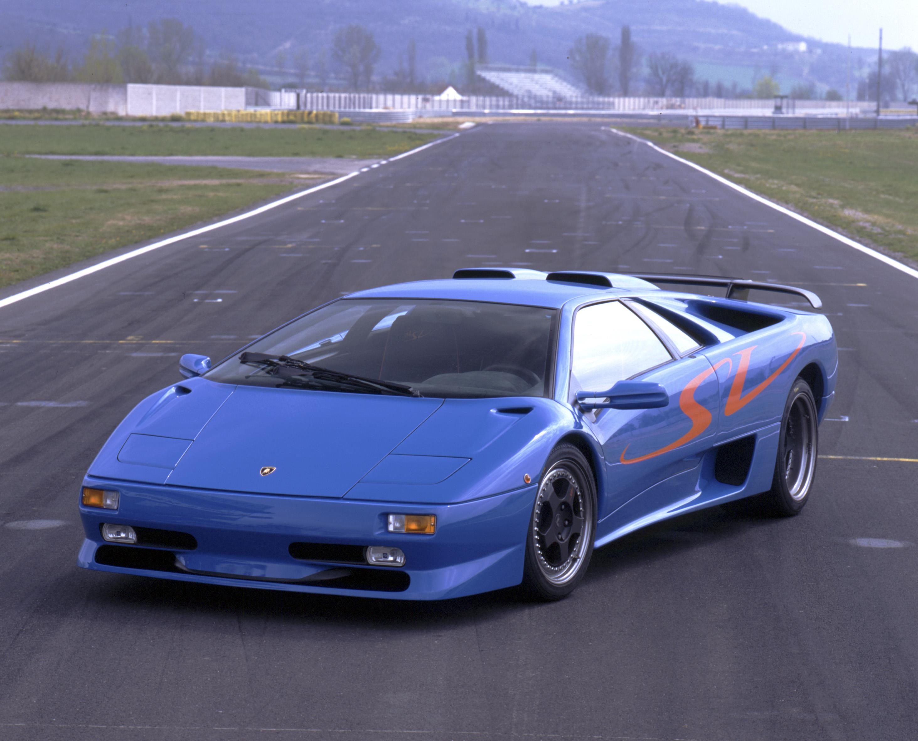 Lamborghini Diablo At 35: How The 1990S Speed King Built The Brand We Know Today 31 Lamborghini diablo 35 year legacy draft 7d5b31d4 exterior 015