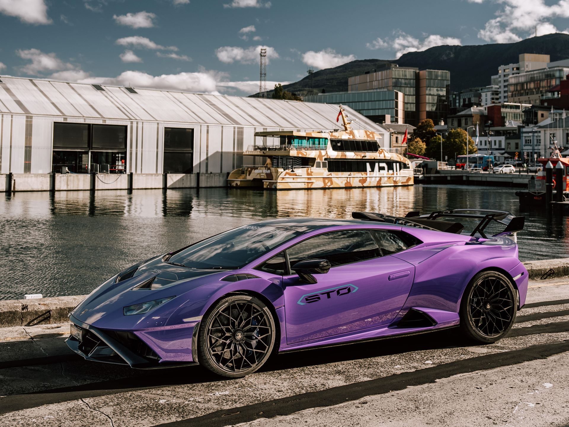 Lamborghini Took 40 Owners And 20 Supercars To Tasmania, And The Real Product Was The Trip Itself 21 Lamborghini esperienza giro oceania tasmania draft c7b78993 exterior 010